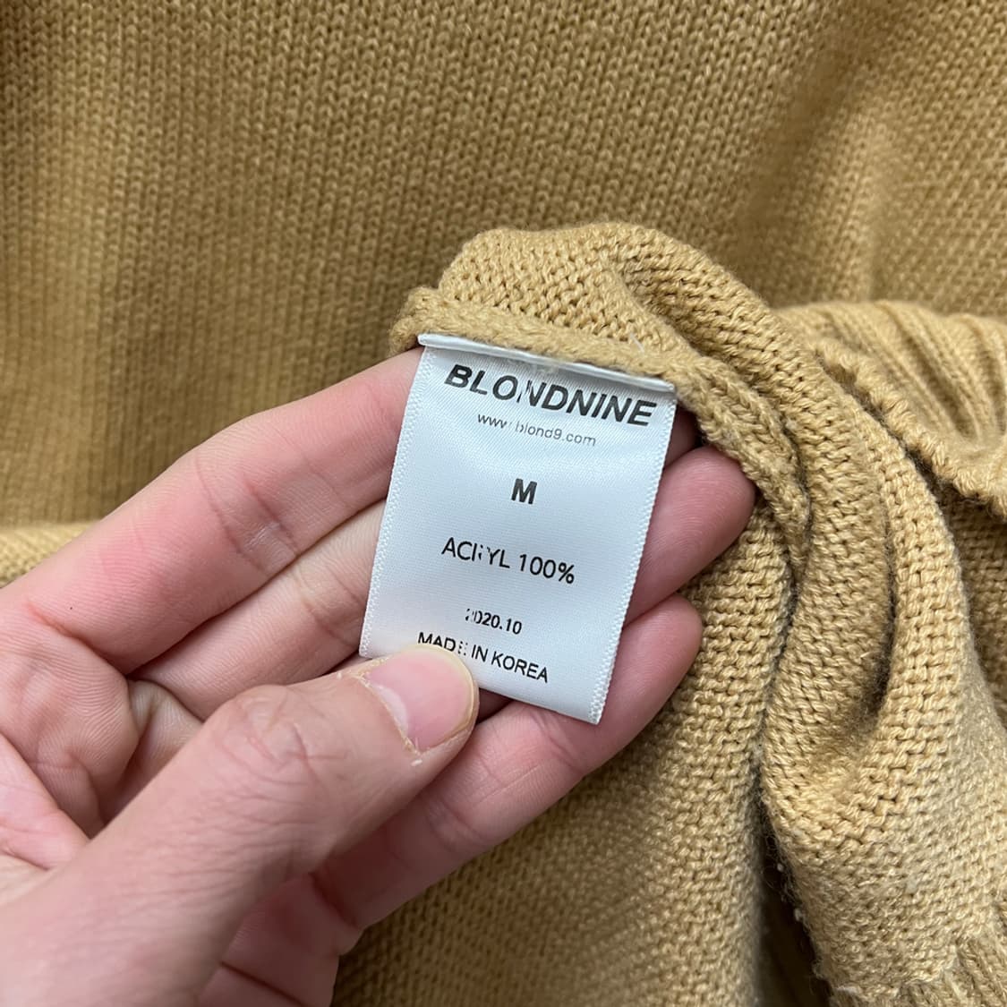 블론드나인 오버핏 브이넥 니트 스웨터 M 상품이미지4