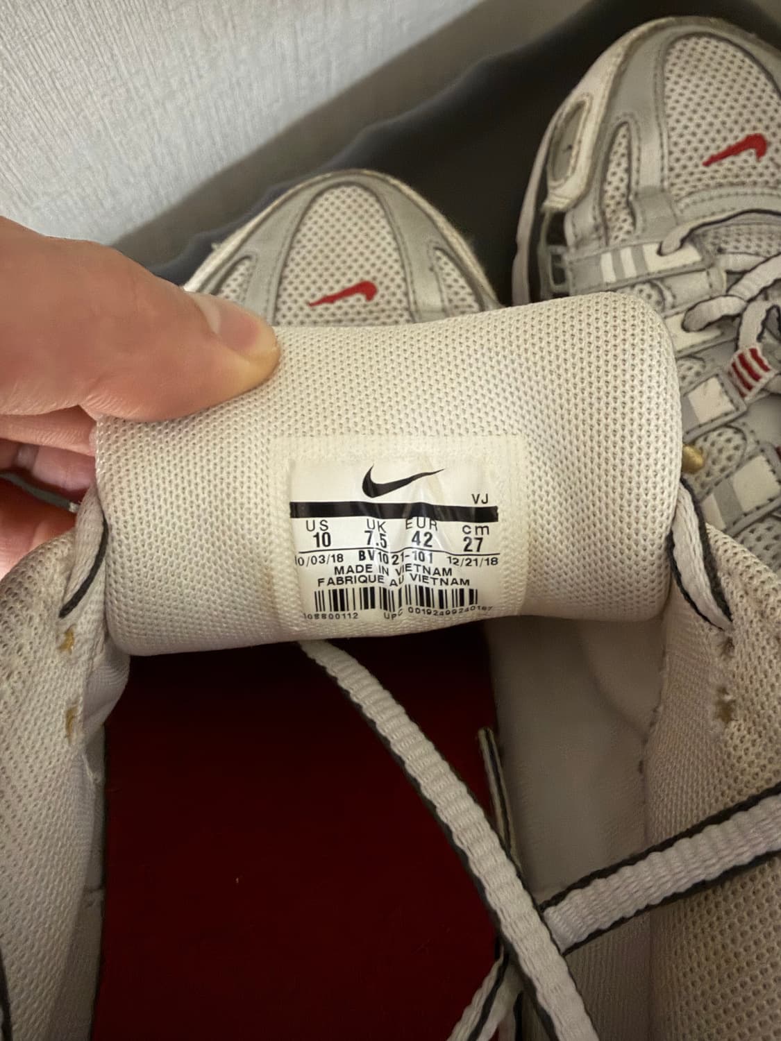 나이키 P6000 실버 레드 270사이즈 상품이미지5