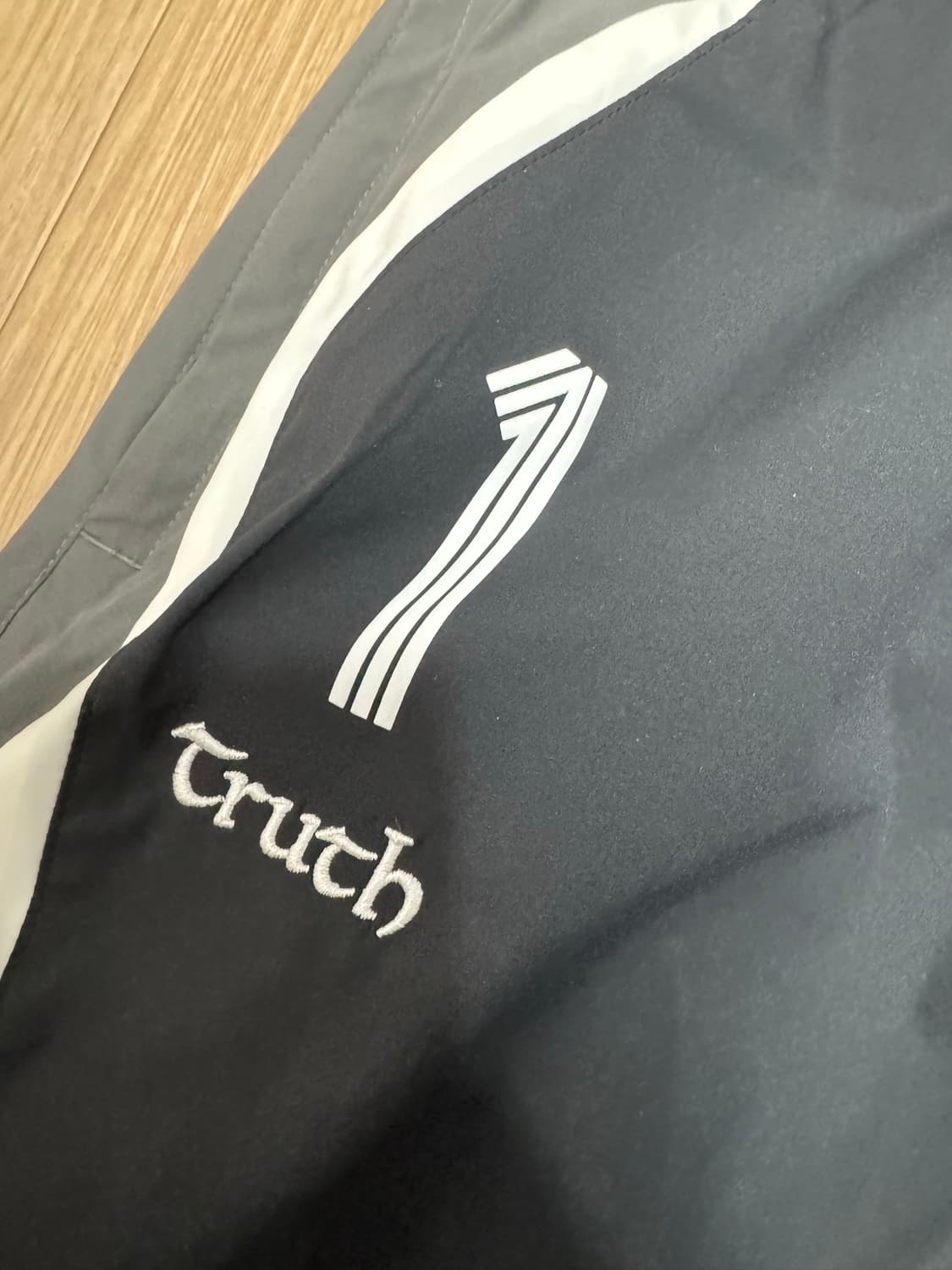 팔라스 트랙팬츠 상품이미지3