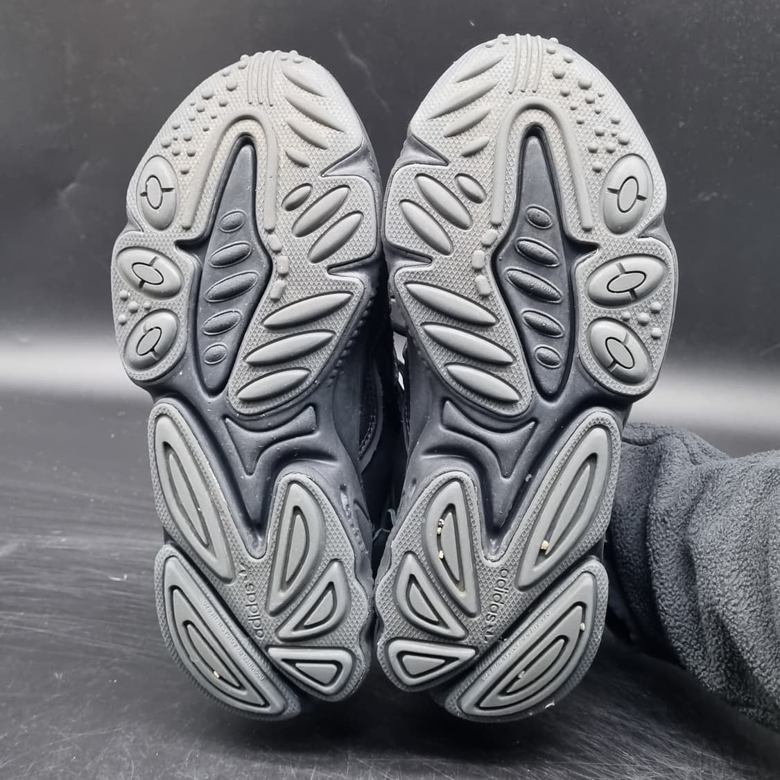 아디다스 오즈위고 올블랙 여성운동화230 상품이미지3