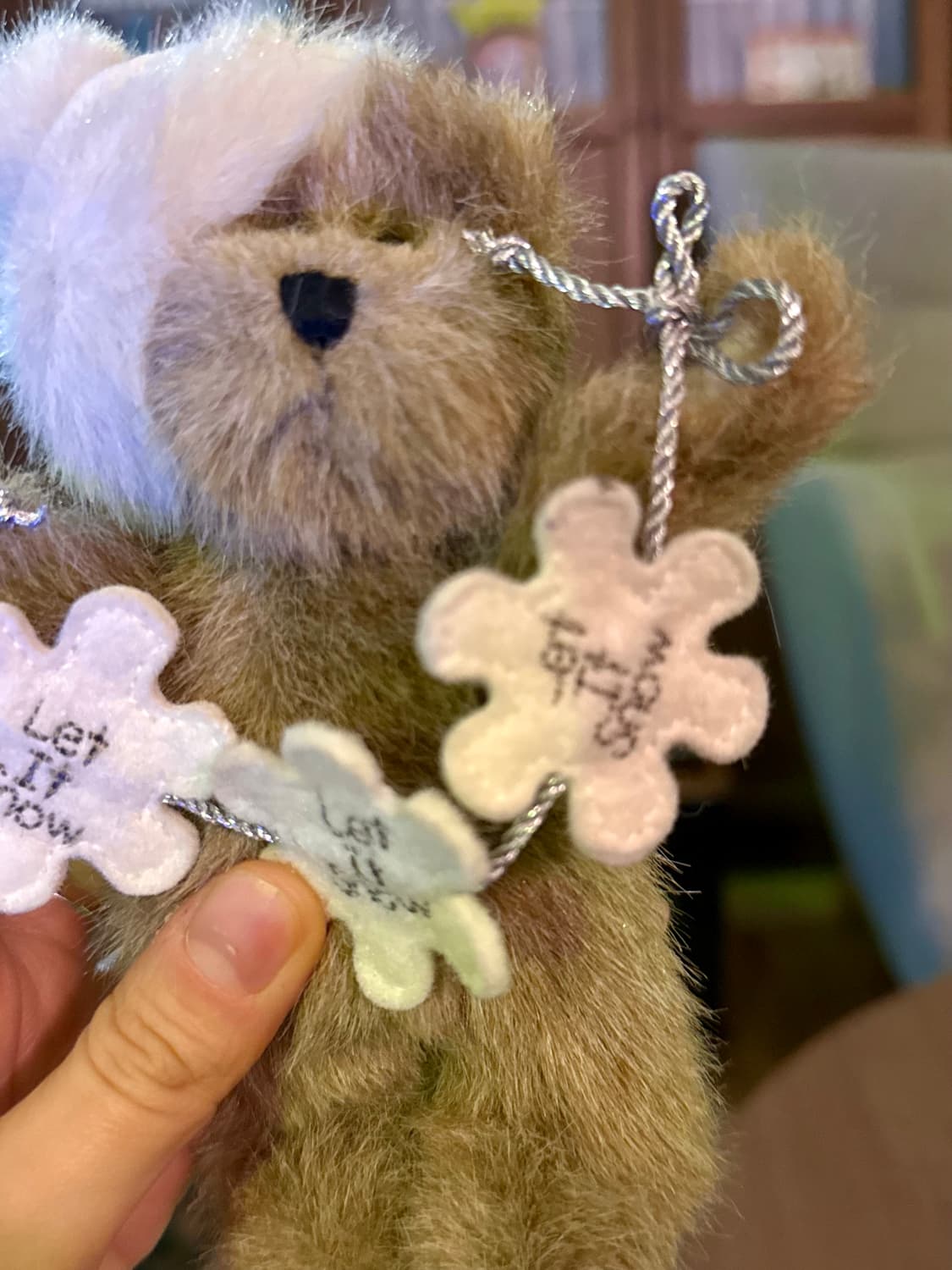 보이즈베어 털모자 곰인형 Let it snow 장식 인형 상품이미지3