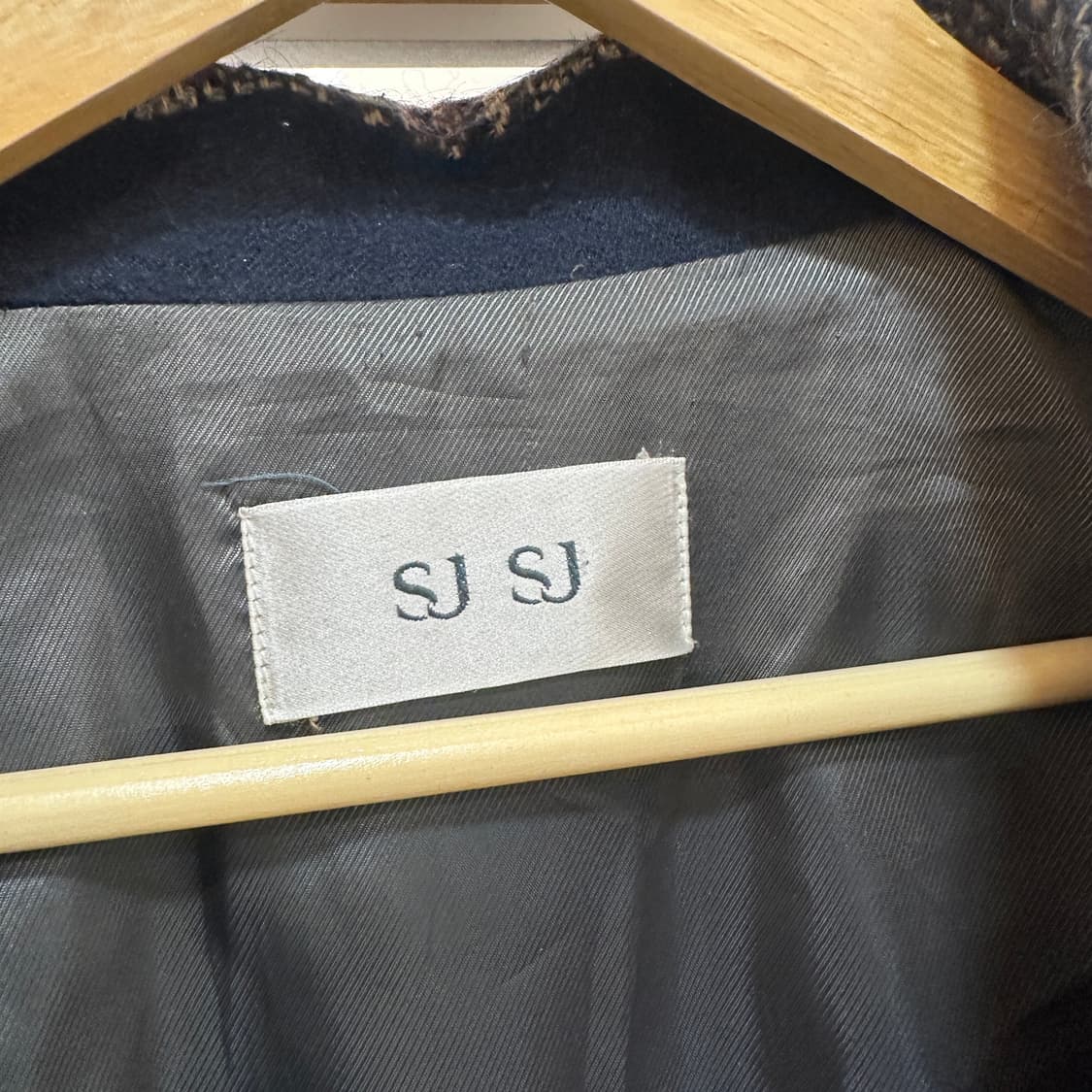 체크 패턴이 매력적인 SJ SJ 코트 상품이미지2