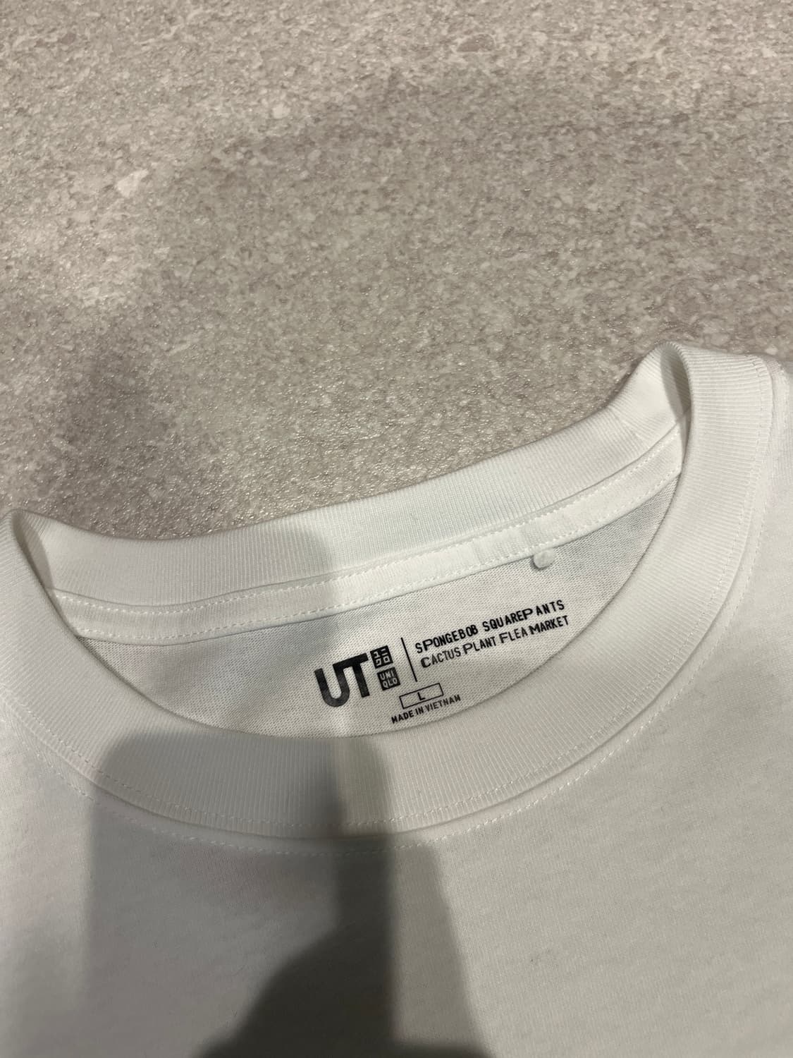 유니클로 스폰지밥 티셔츠 L 상품이미지2