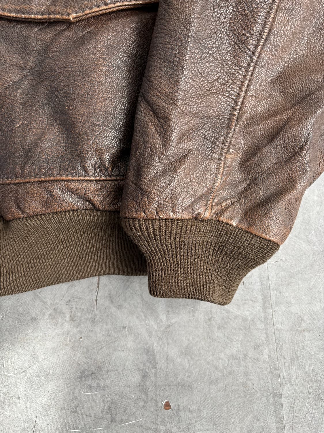 Avirex 아비렉스 80s A-2 브라운 레더 자켓 상품이미지7