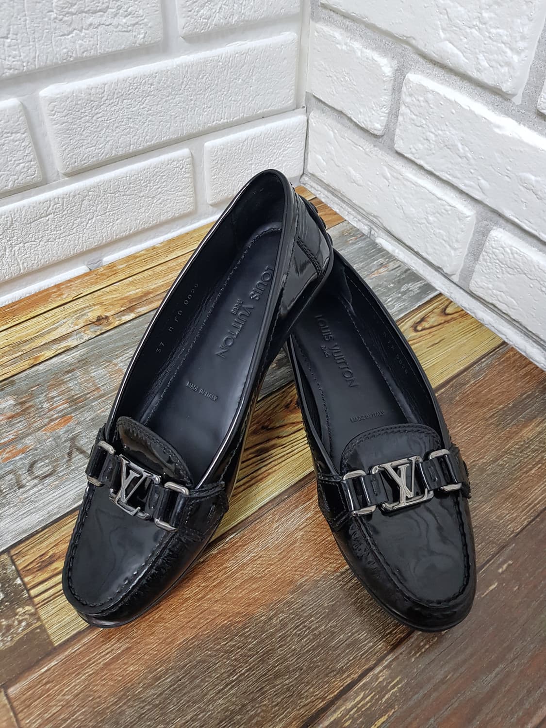 [37/240/정품] 루이비통 페이턴트 로퍼 블랙 드라이빙슈즈 상품이미지3
