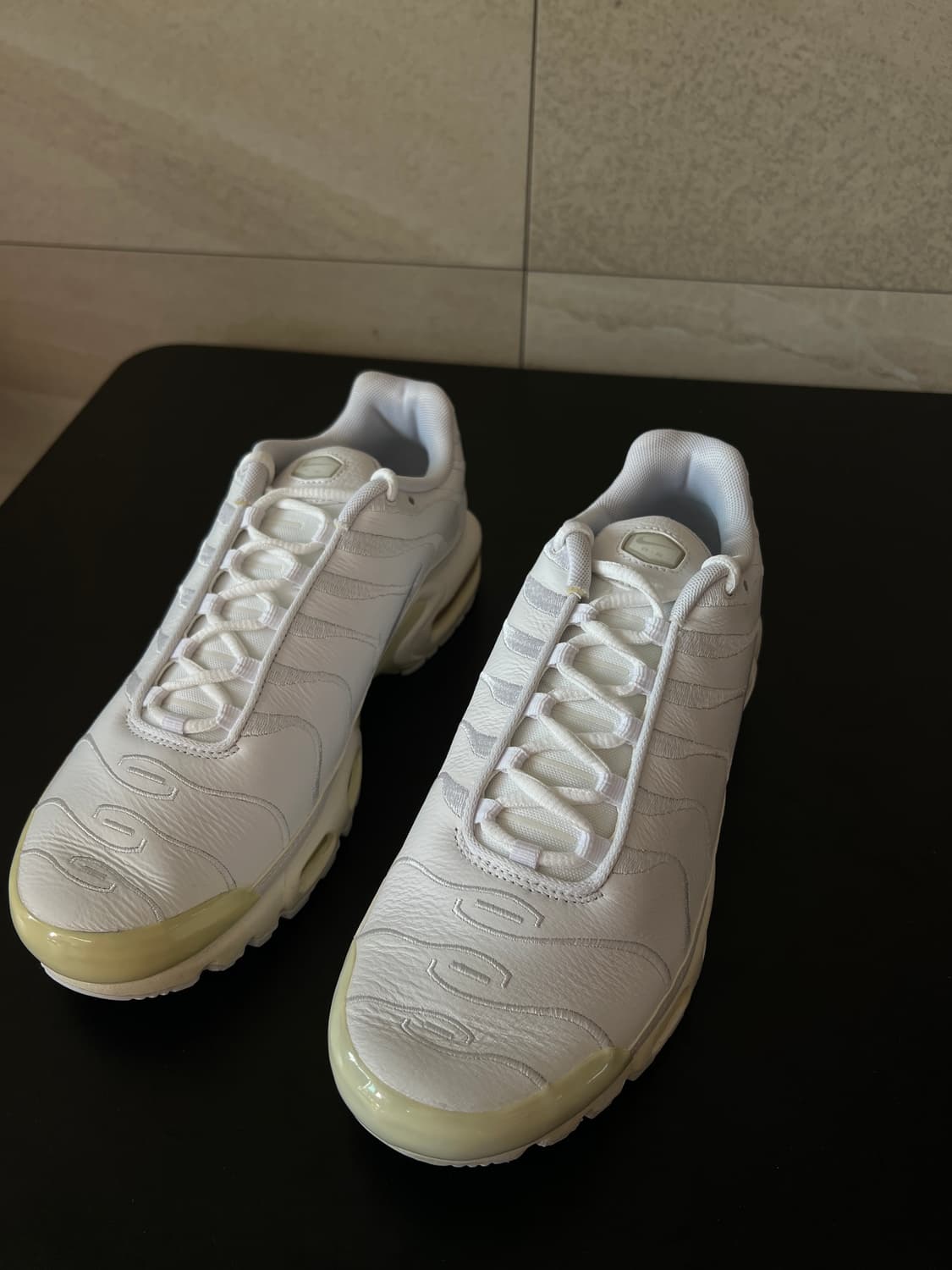 [260mm] [미사용 새제품] 나이키 에어맥스 플러스 (올화이트) 풀박 상품이미지6