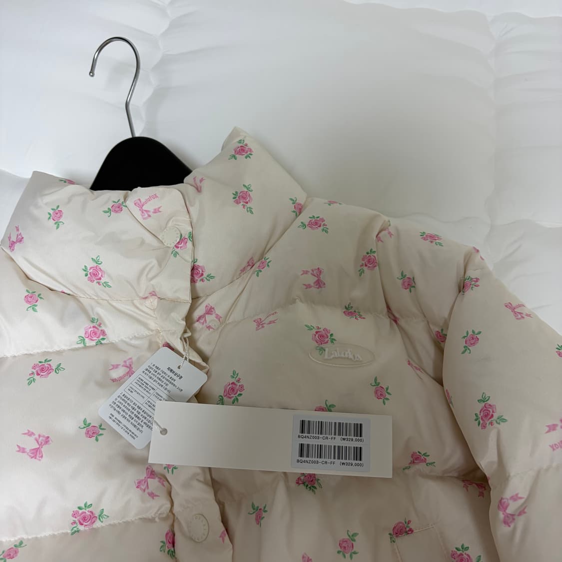 [웬디 착용/정가 33만 원] 라라폭스 플라워 프린트 크롭 패딩 상품이미지10