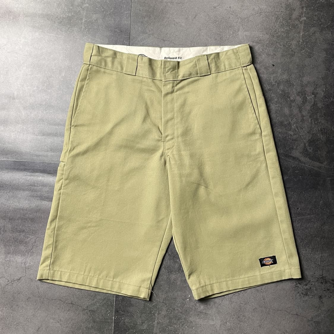 DICKIES 디키즈 베이지 릴렉스핏 워크 하프팬츠 A01104 상품이미지1