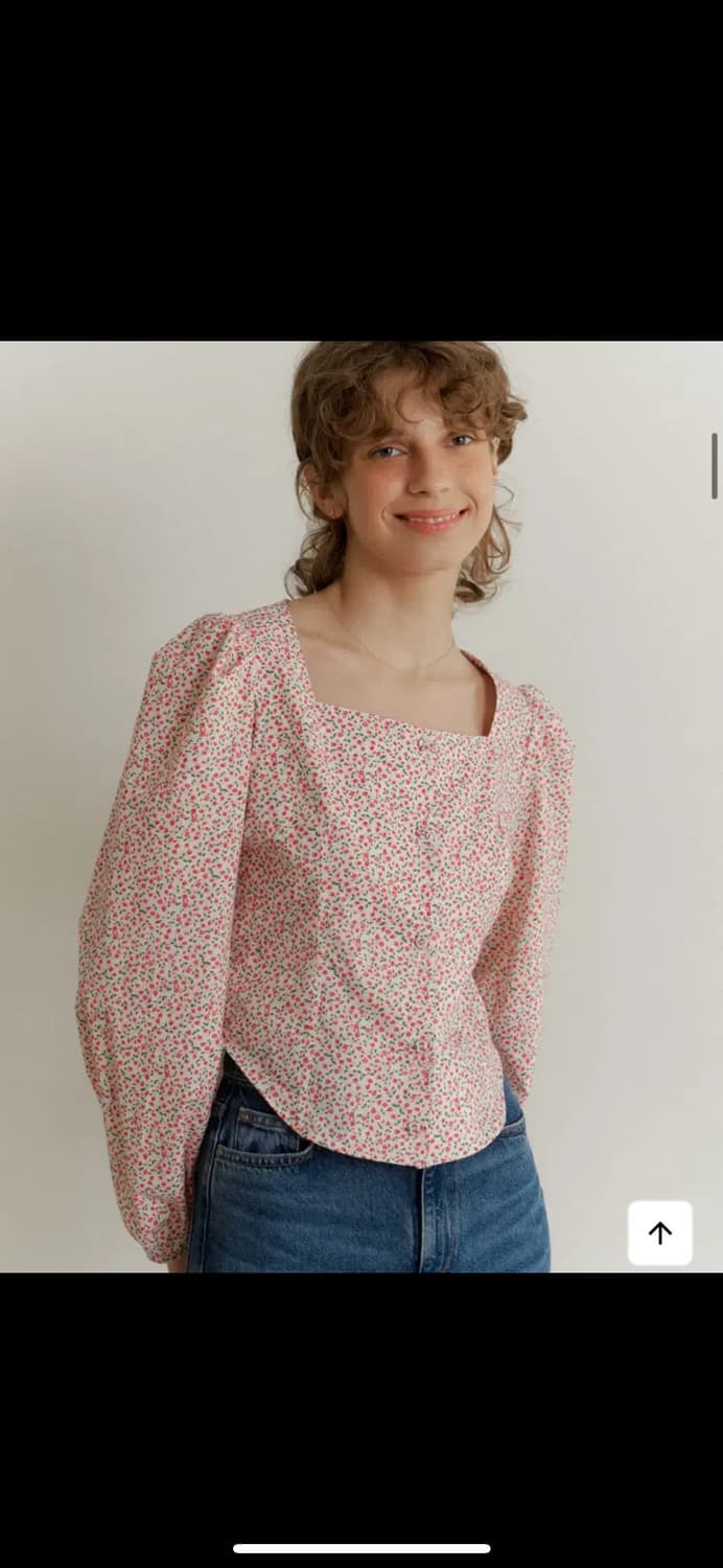 어몽 플로랄 스퀘어넥 블라우스 상품이미지3