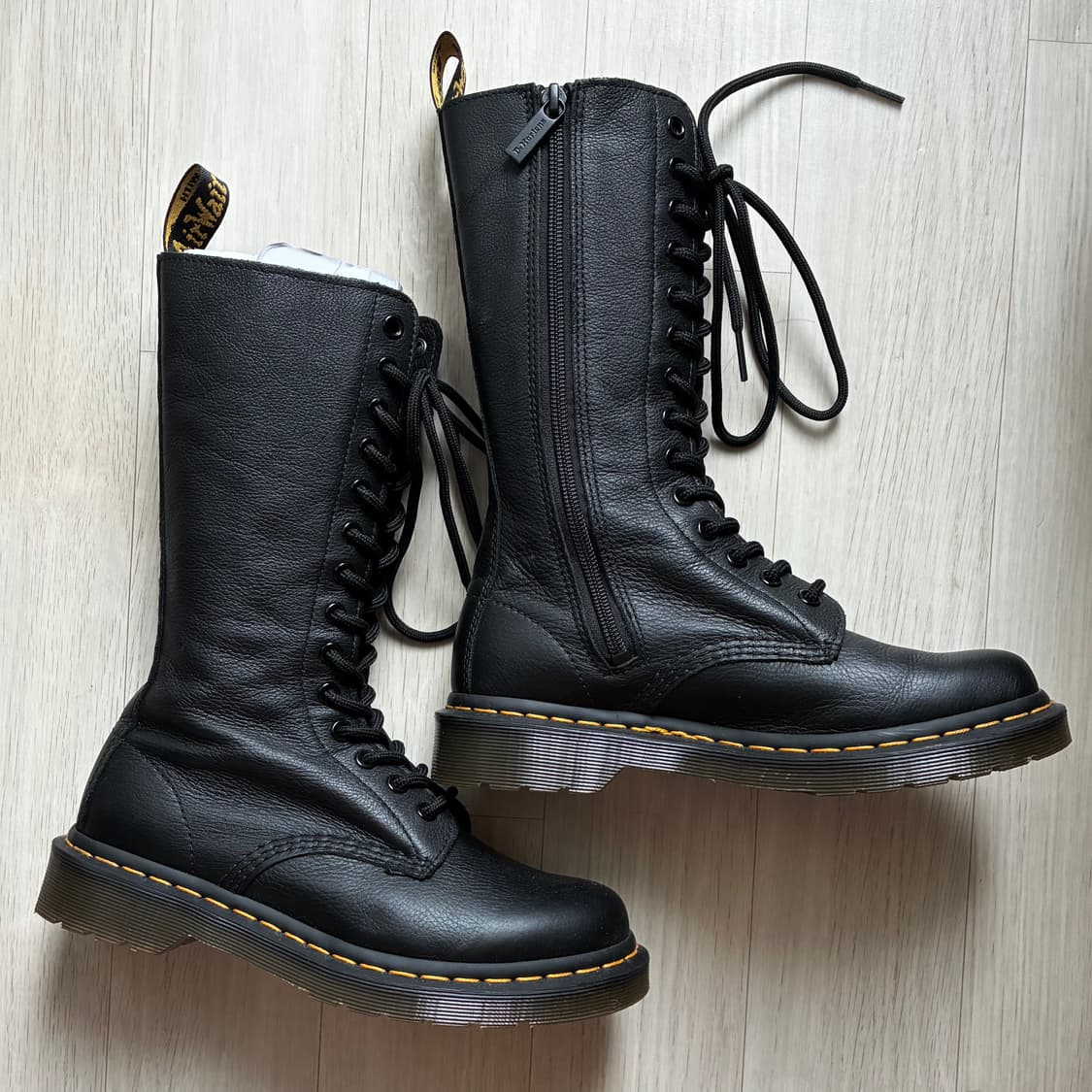 닥터마틴 230  상품이미지1