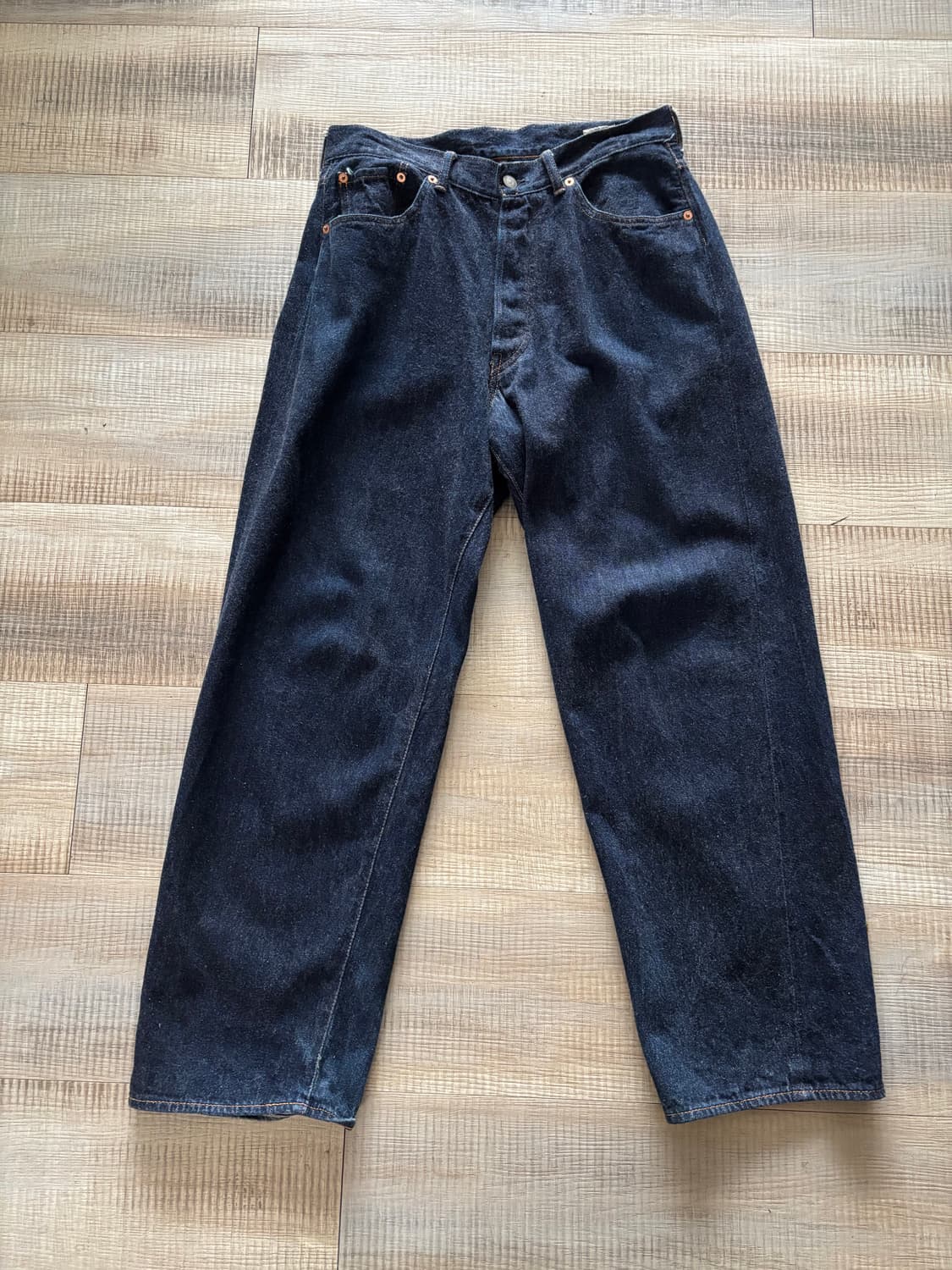 [0] 22aw 코모리 5p 네이비 데님 팬츠 상품이미지1