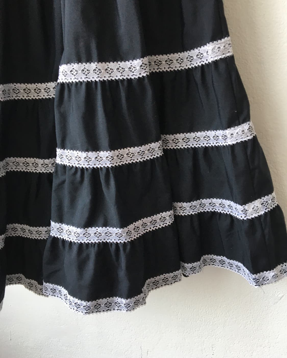 Lace trimming flare skirt 상품이미지3