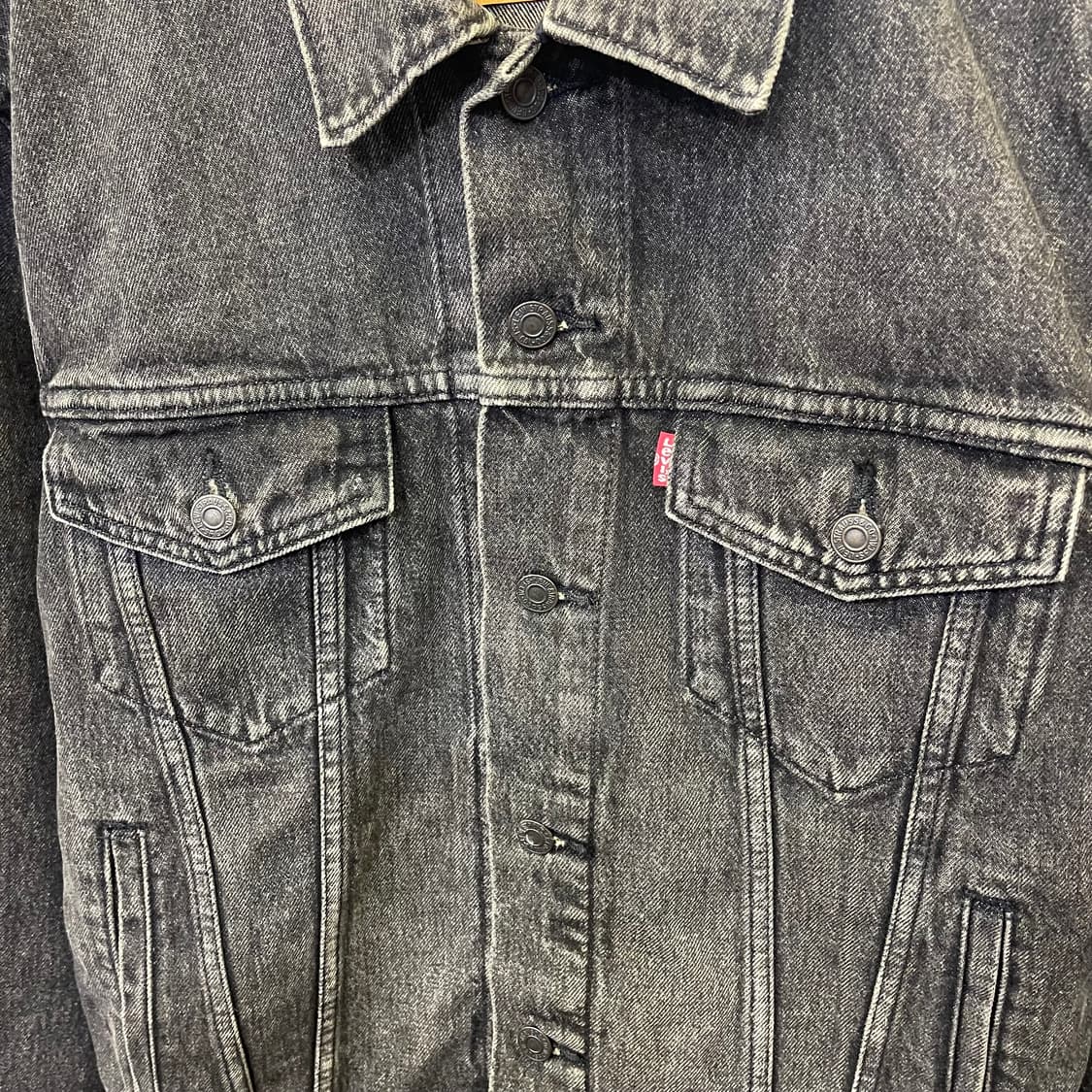 Levi's black trucker jacket 상품이미지2