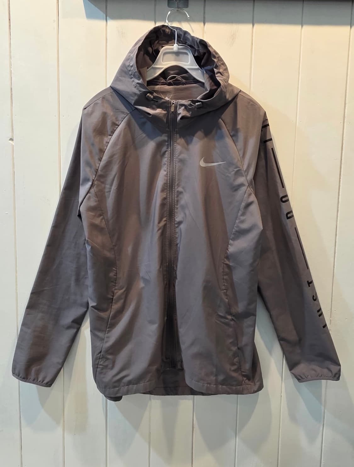 NIKE [나이키] 바람막이 상품이미지1