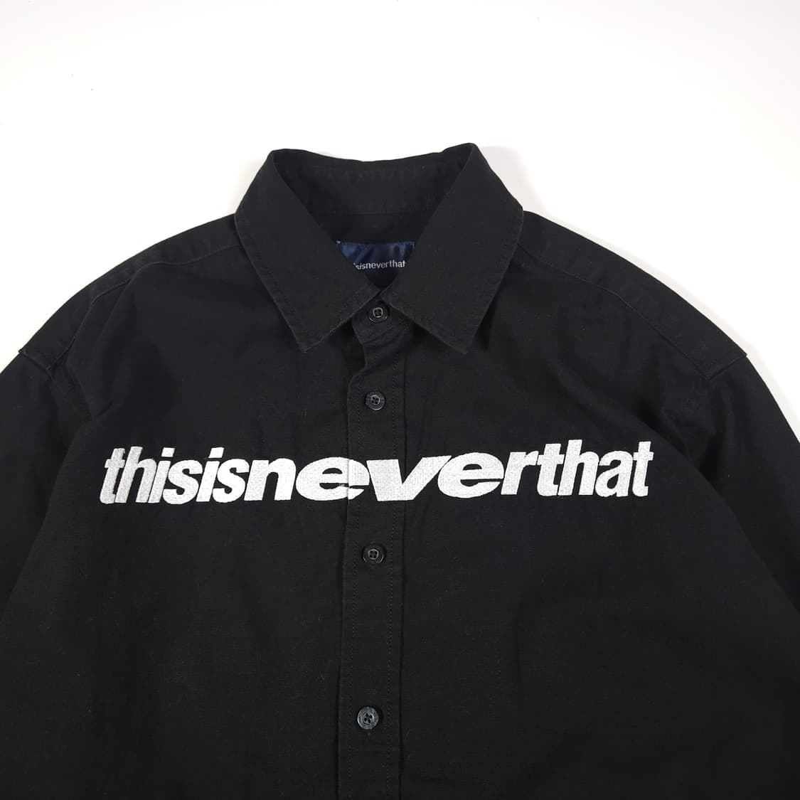 디스이즈네버뎃 빅로고 셔츠 블랙 상품이미지2