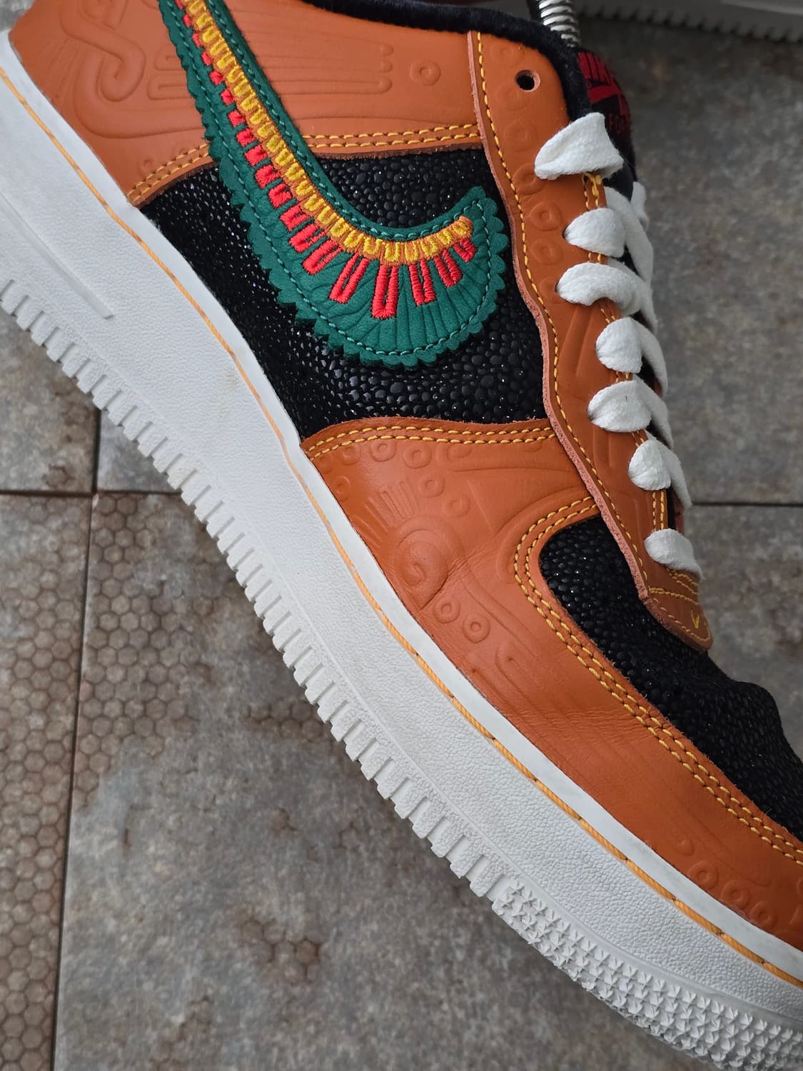 (260)나이키 에어포스 1 07 lx 시엠프레 파밀리아  상품이미지5