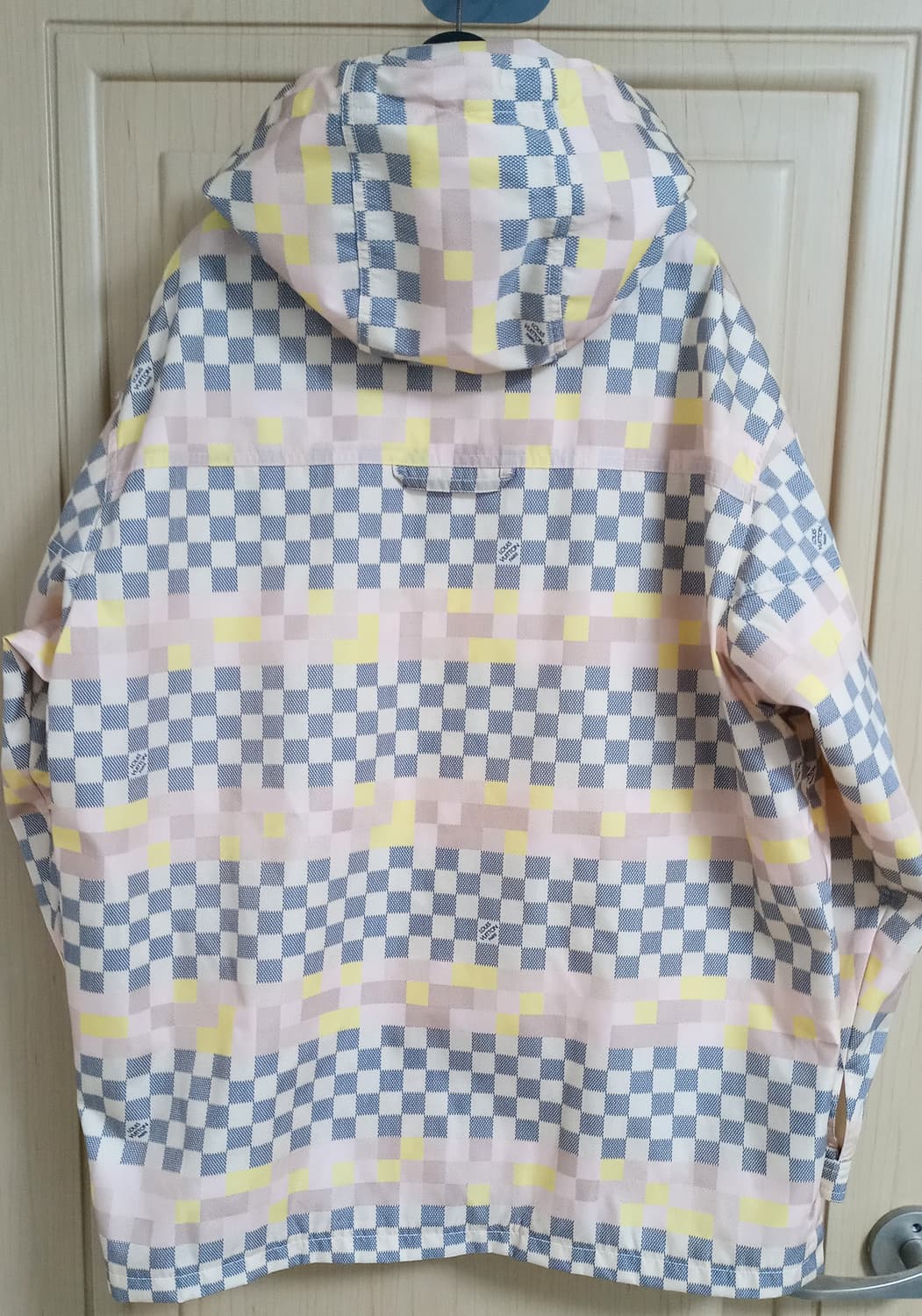 신품급 22FW 매장 정품 루이비통 후드 파카 바람막이 자켓 상품이미지3