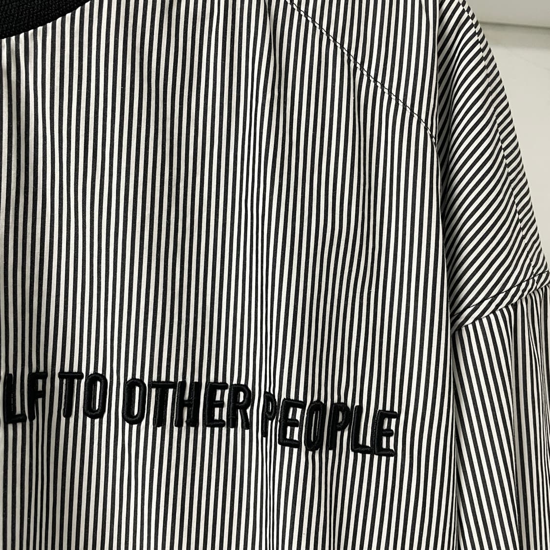 준지 스트라이프 셔츠 맨투맨 46 상품이미지4