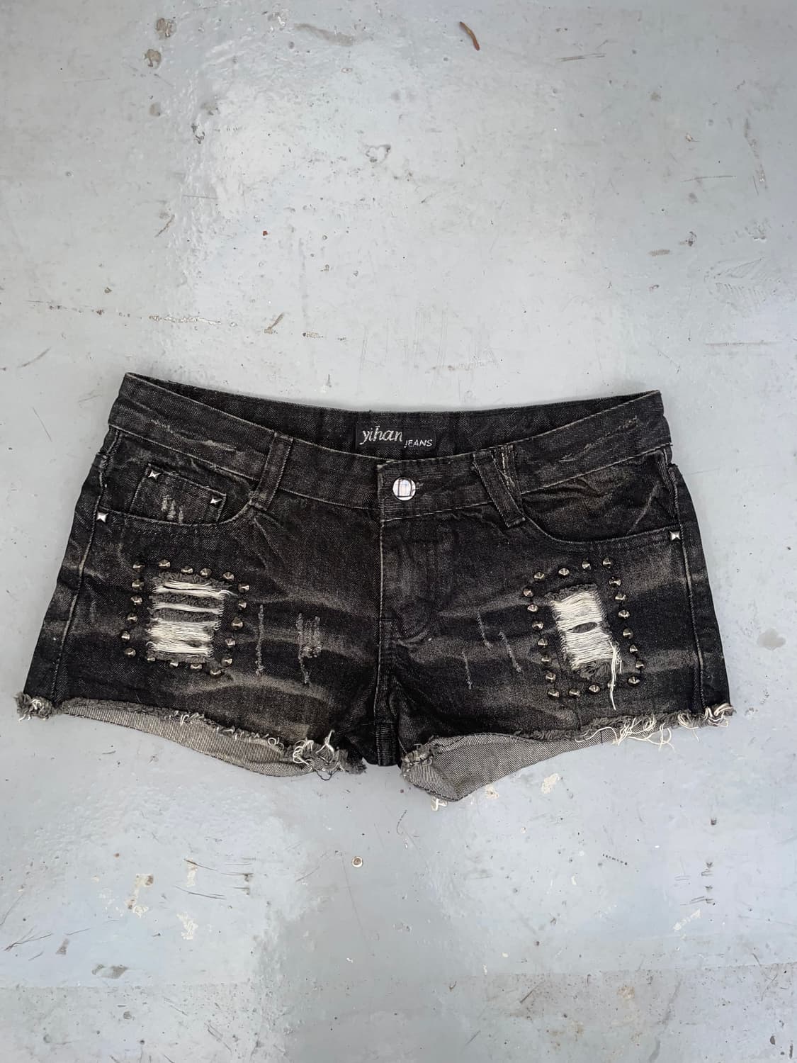 🎸블랙 스터드 숏츠🎸 상품이미지4