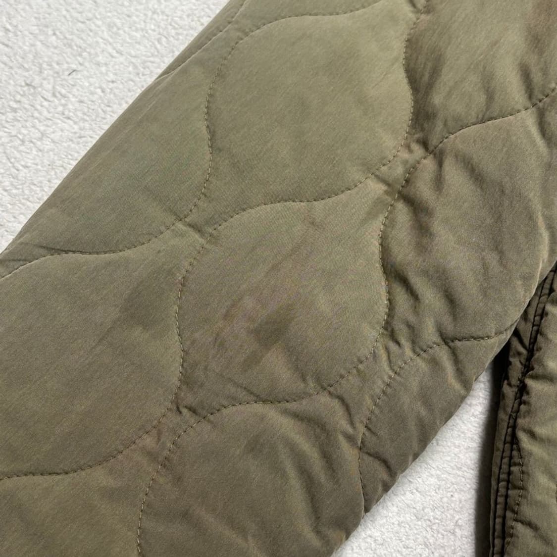 LEVIS 퀄팅 봄버 자켓 카키 L 상품이미지9