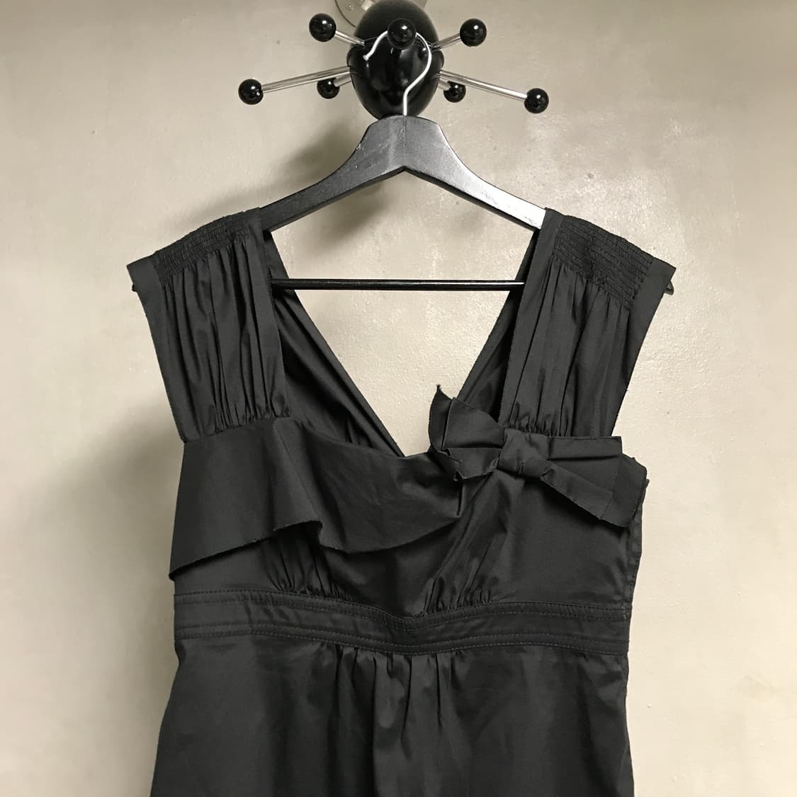 프라다 슬리브리스 탑 블랙 40(W) 상품이미지2