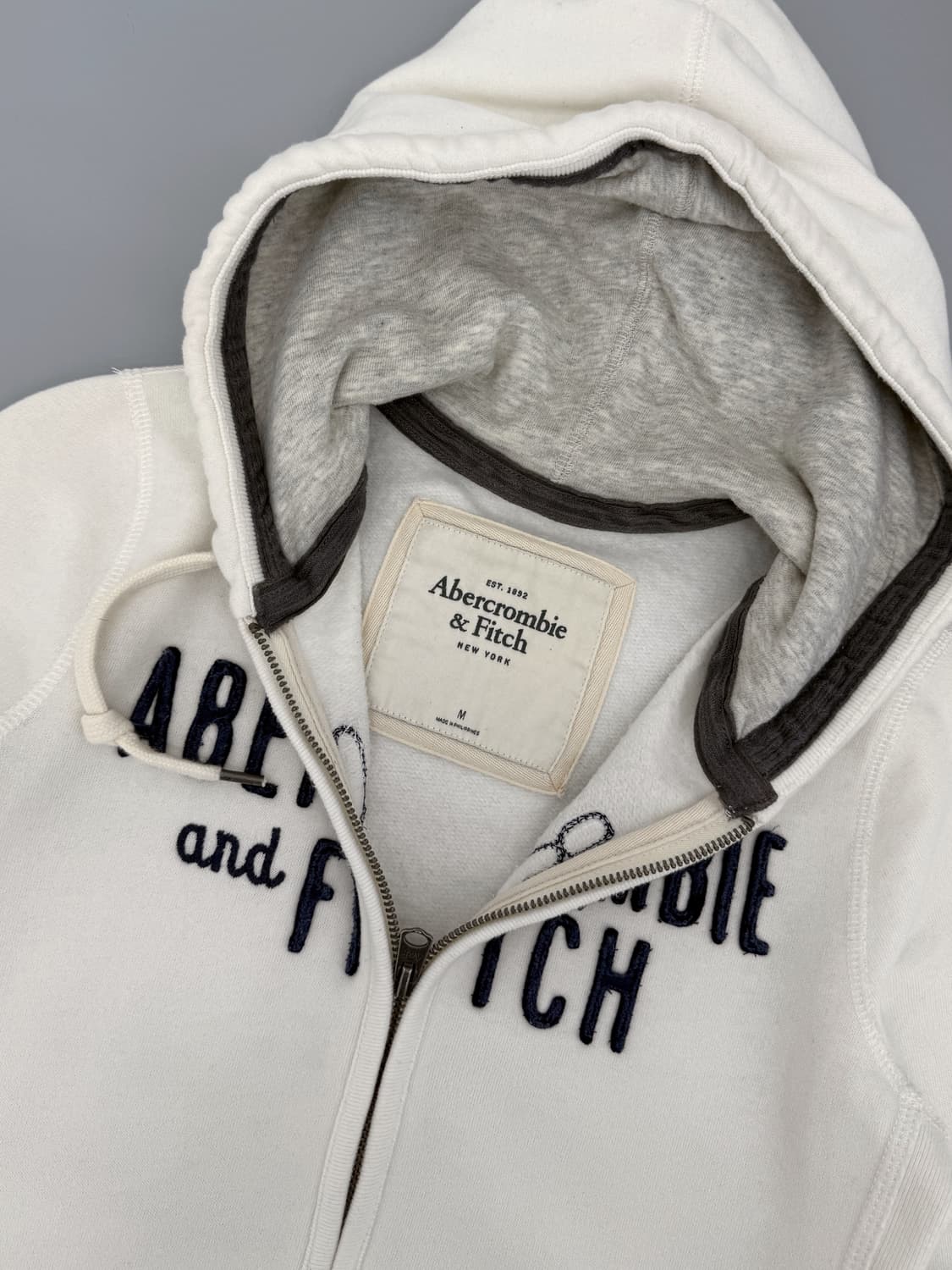 아베크롬비 00‘s 크림 화이트 스웻 후드집업 상품이미지3
