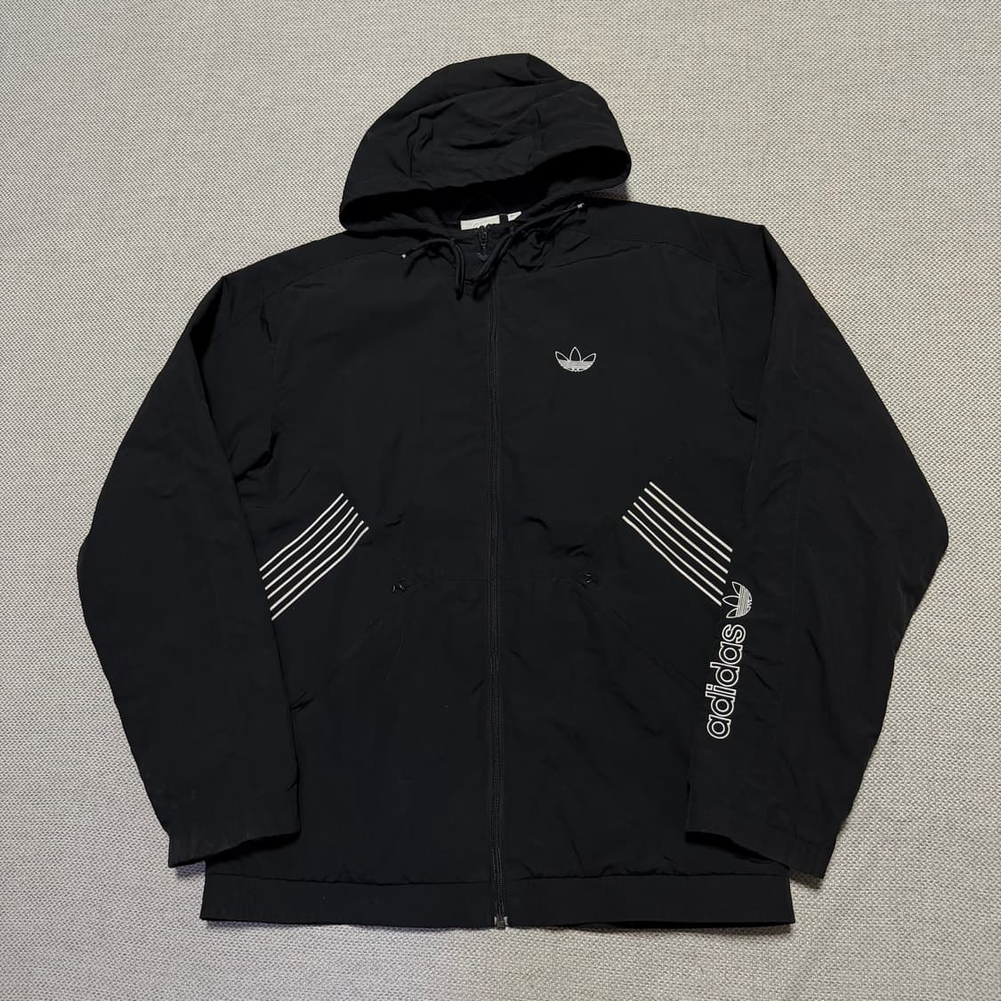 아디다스 오리지널 사이드 로고 바람막이 상품이미지1