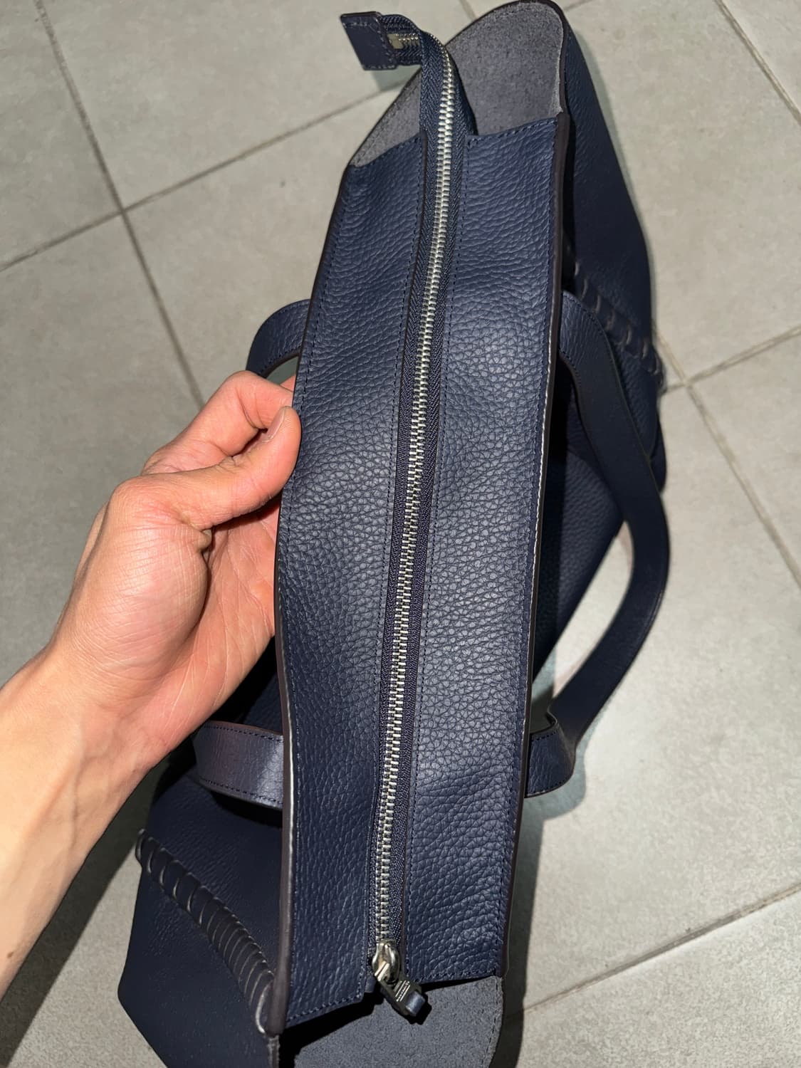 올세인츠 소가죽 숄더백 상품이미지5