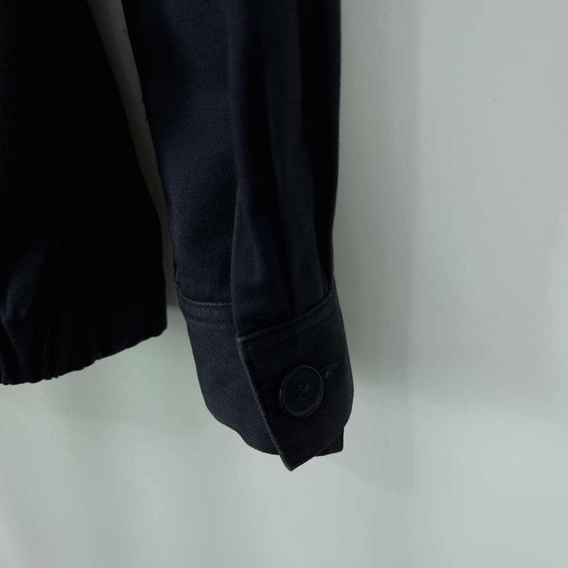 [버버리] 로고 자수 스윙탑 집업 자켓 네이비 P01500 상품이미지7