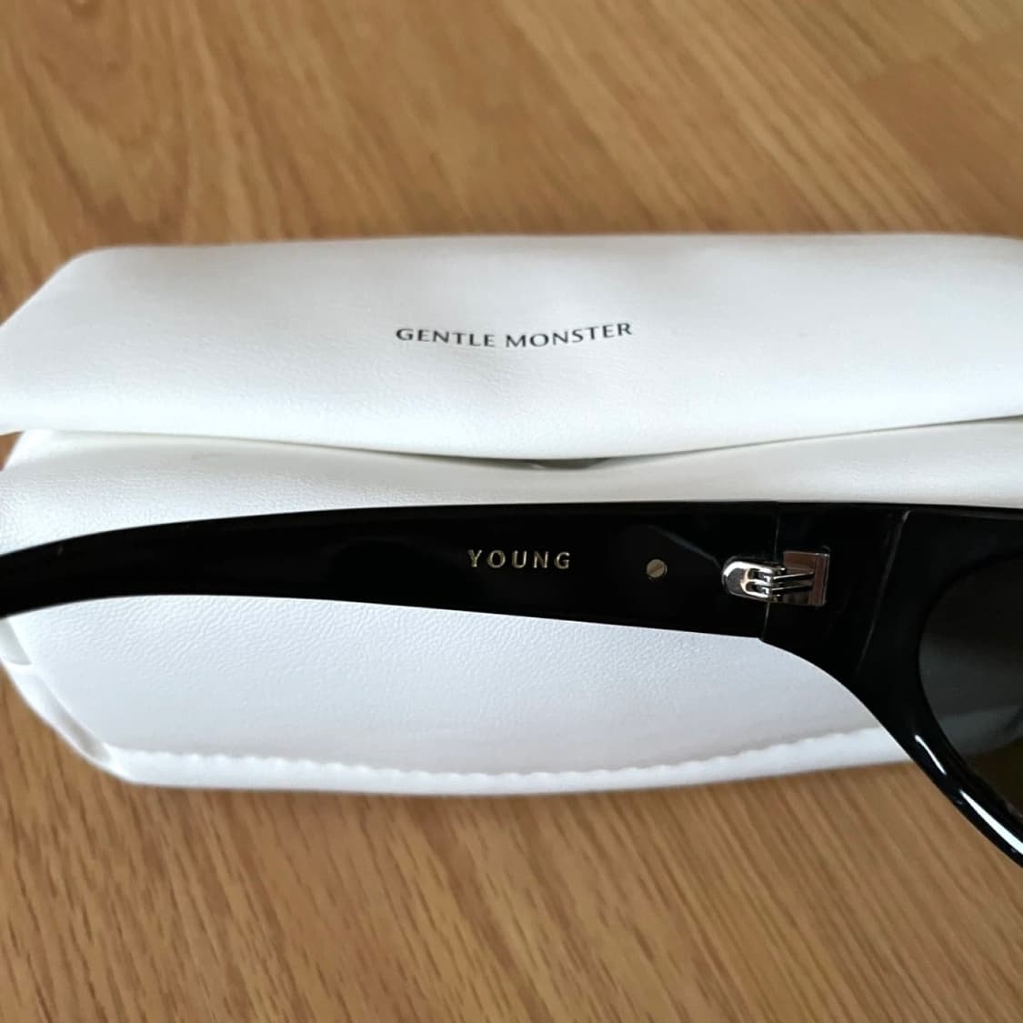 젠틀몬스터 YOUNG 선글라스 상품이미지4