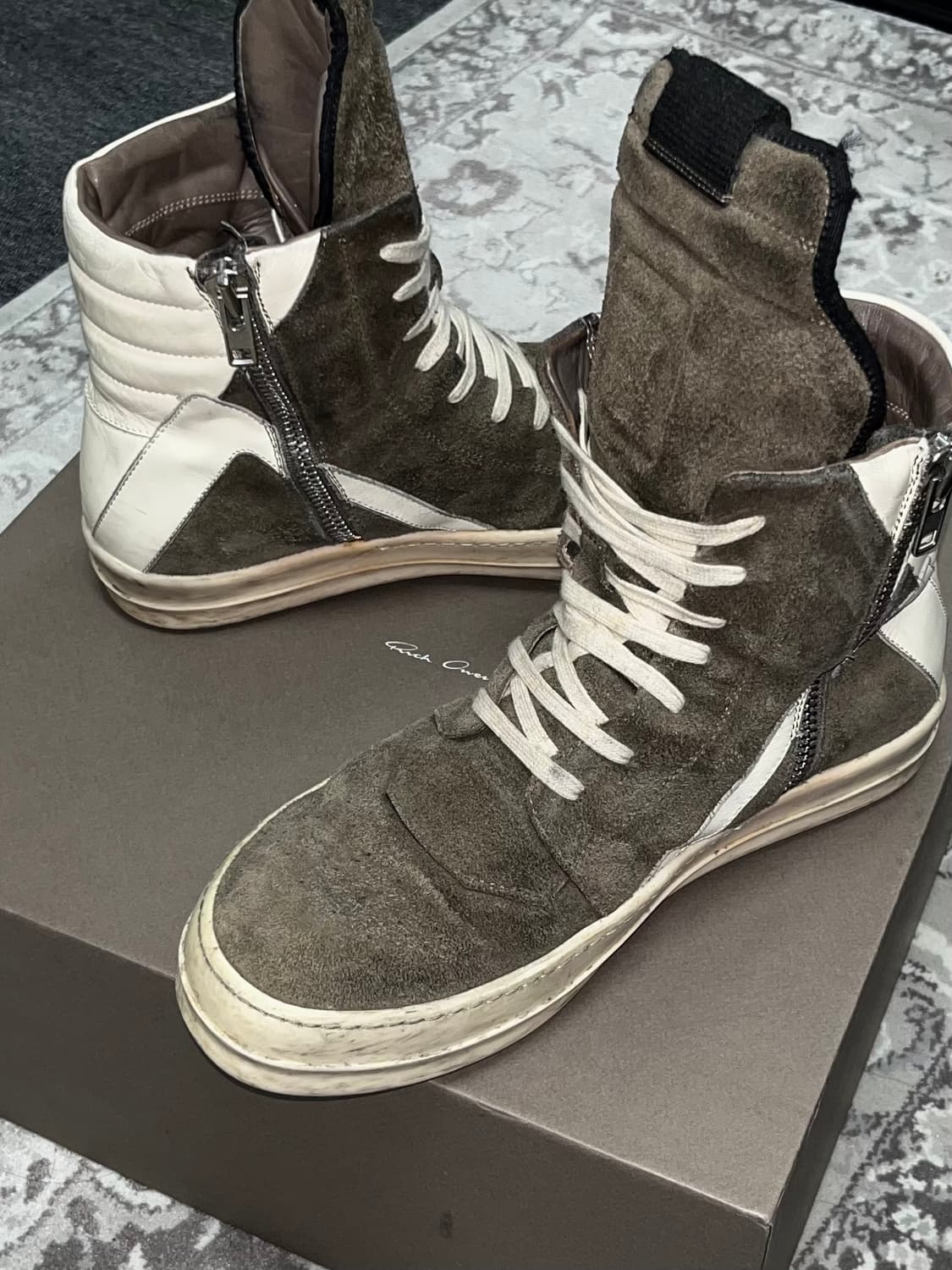 RICK OWENS GEOBASKET SUEDE HIGH TOP 상품이미지1