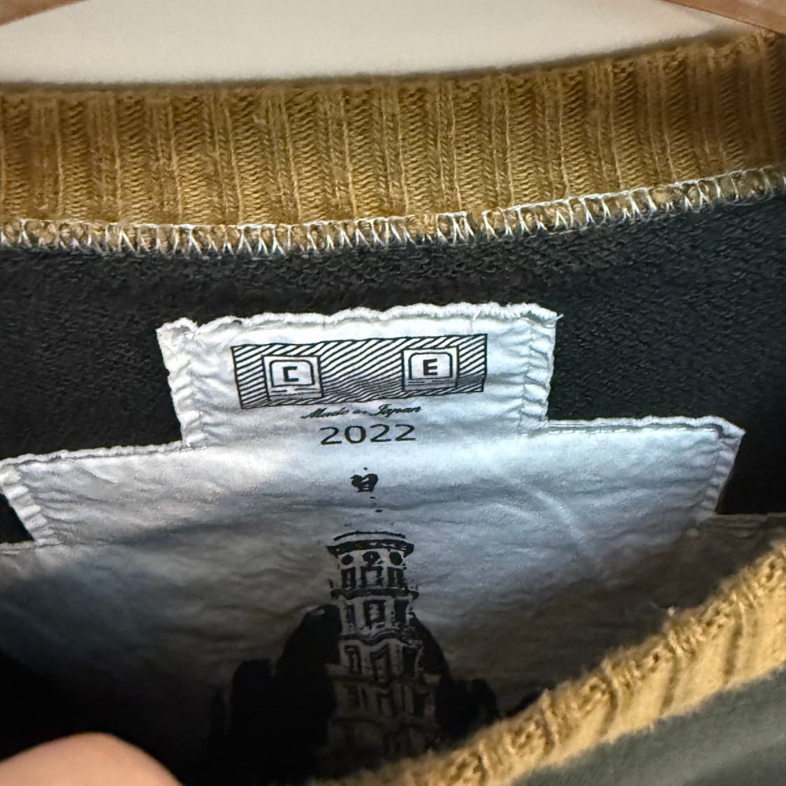 카브엠트 크루넥 L사이즈 판매합니다 ! 상품이미지3