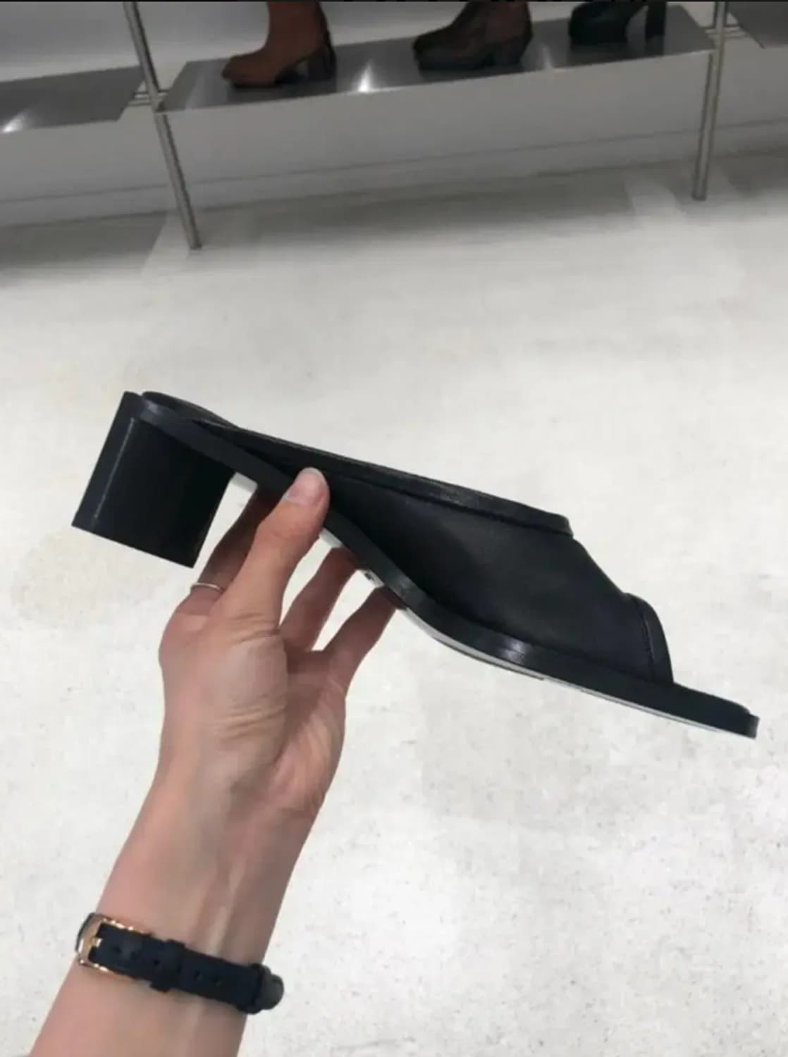 acnestudios 아크네 스튜디오 뮬 슬리퍼 샌들 상품이미지4