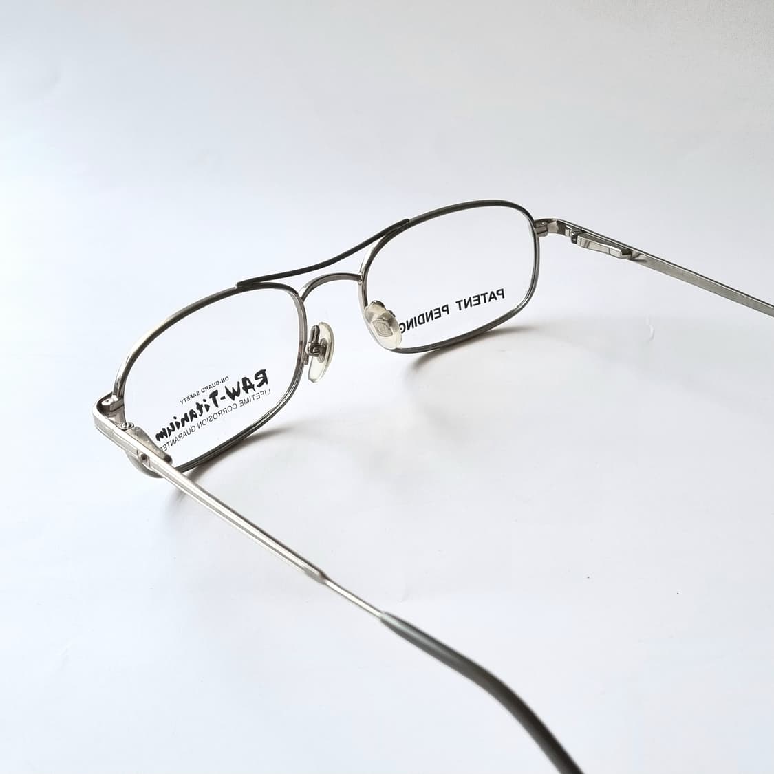 데드스탁 On-Guard RAW-TITANIUM 안경테 666 상품이미지4