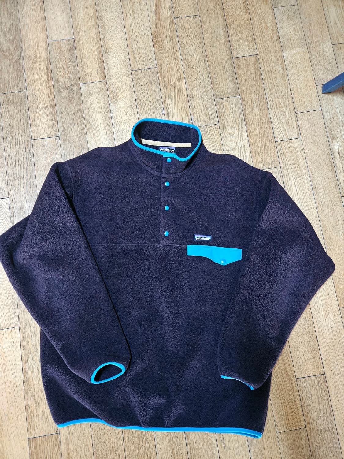 파타고니아 신칠라 헤비웨이트 옵시디안 플럼 L 플리스 후리스 상품이미지1