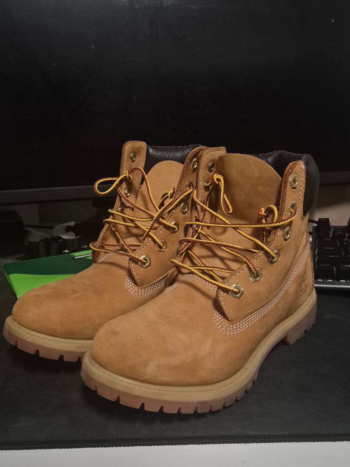 팀버랜드 6인치 프리미엄 부츠 240 상품이미지1