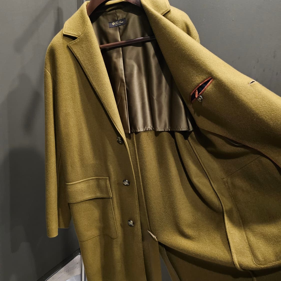 로로피아나 캐시미어 싱글 카멜 리브 코트 상품이미지4