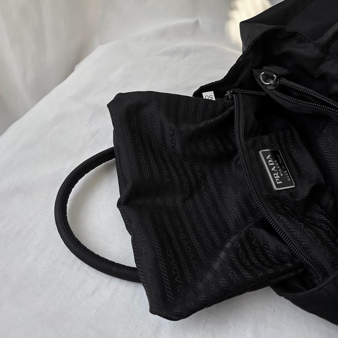 [정품 PRADA] 프라다 포코노 나일론 여성 토트백 상품이미지9