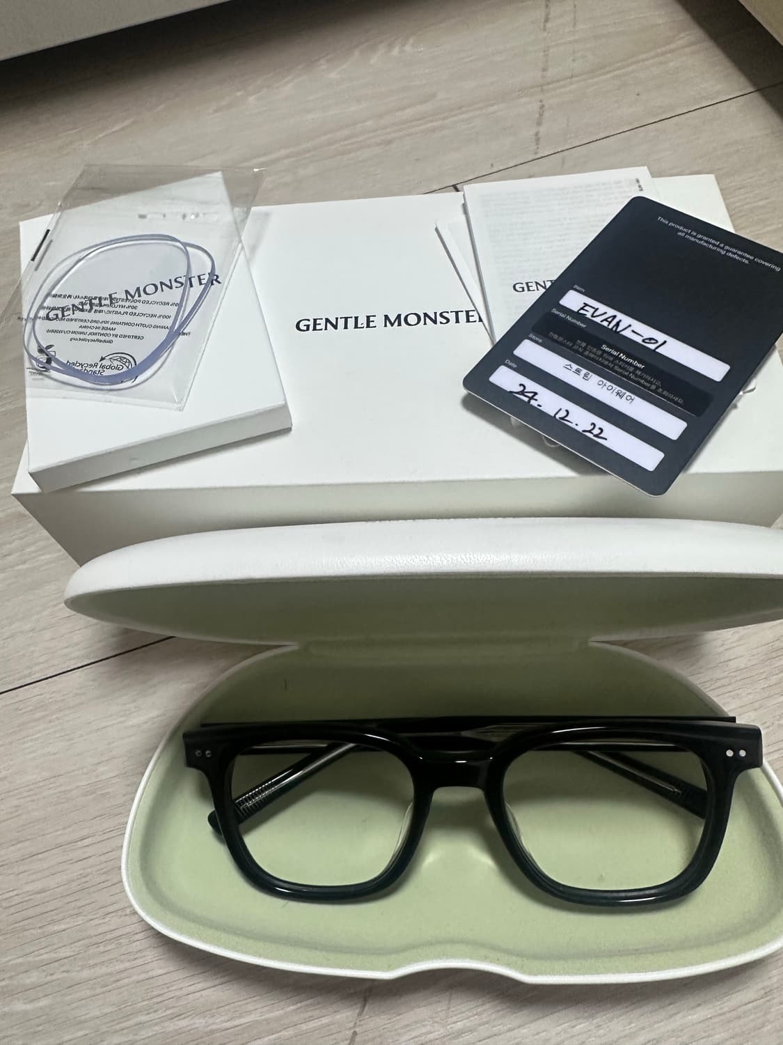 젠틀몬스터 에반 상품이미지1