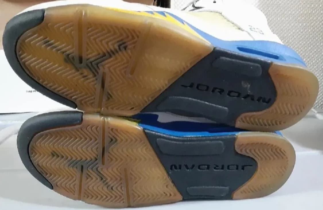 나이키 에어 조던5 '레이니'  상품이미지8