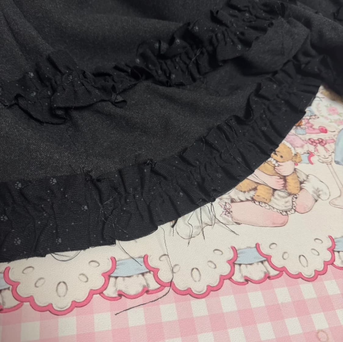 허그유어스킨 아가일 케이프 미디스커트 상품이미지3