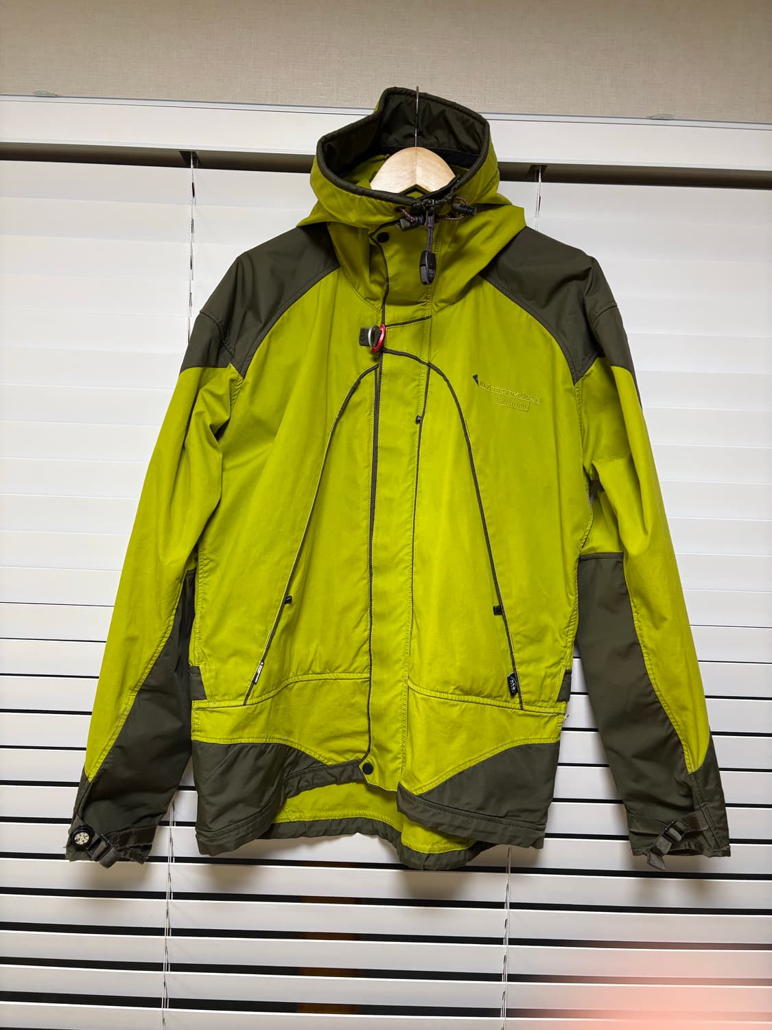 클라터뮤젠 스키르너 구형 , 사이즈L 상품이미지1