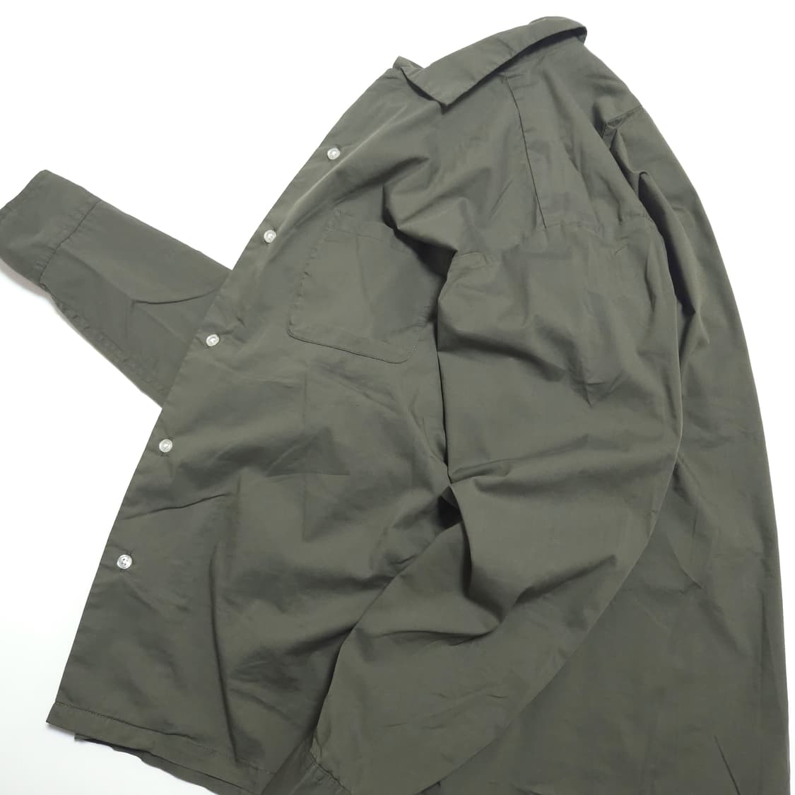 빔즈 하트 포켓 테크니컬 셔츠 카키 상품이미지3