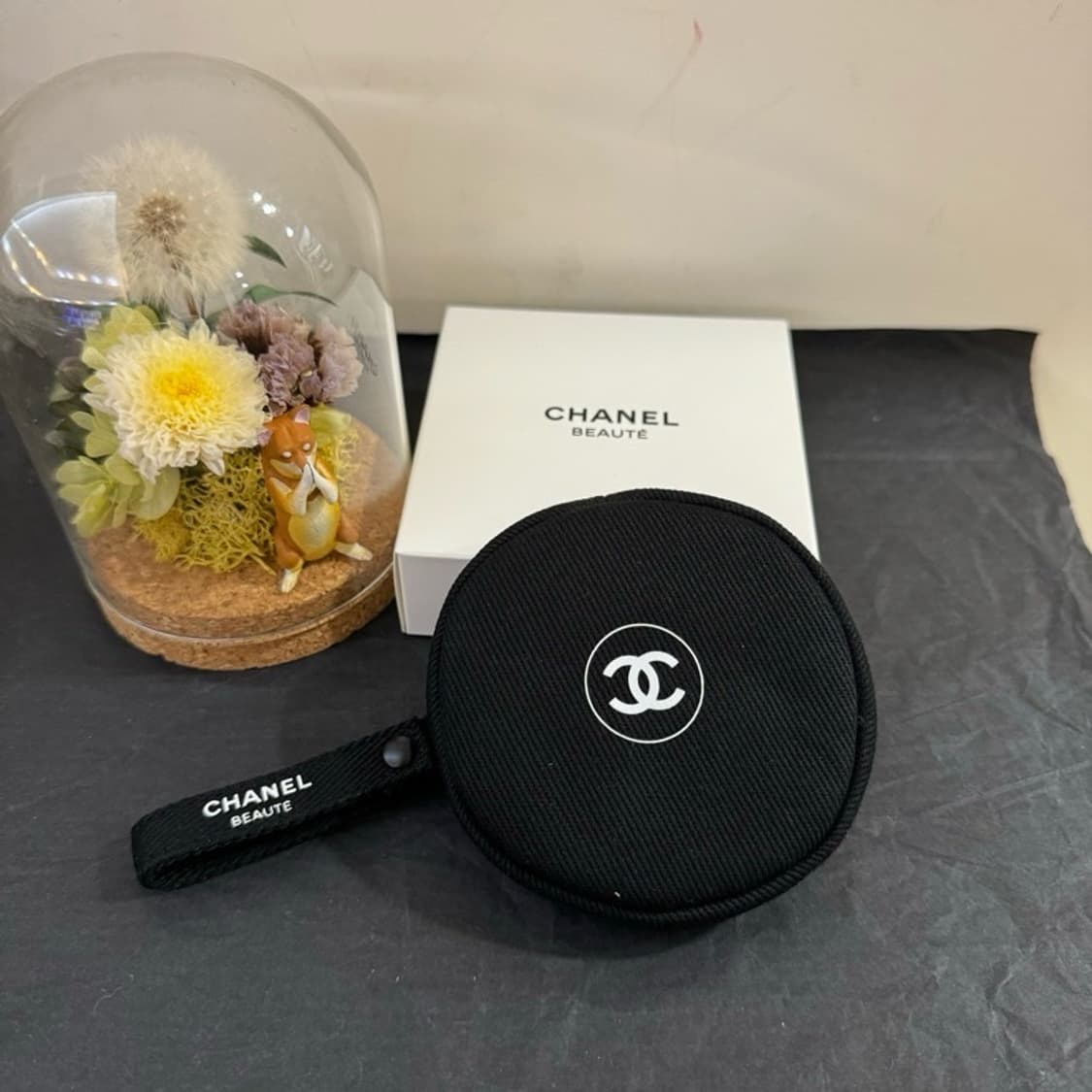샤넬뷰티  블랙원형 미니파우치 동전지갑 스트랩  상품이미지6