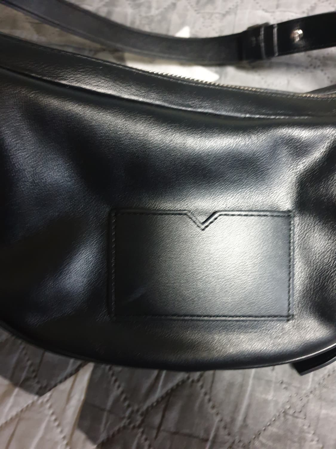 마틴싯봉 은장로고 레더 아시에 호보백 블랙 상품이미지3