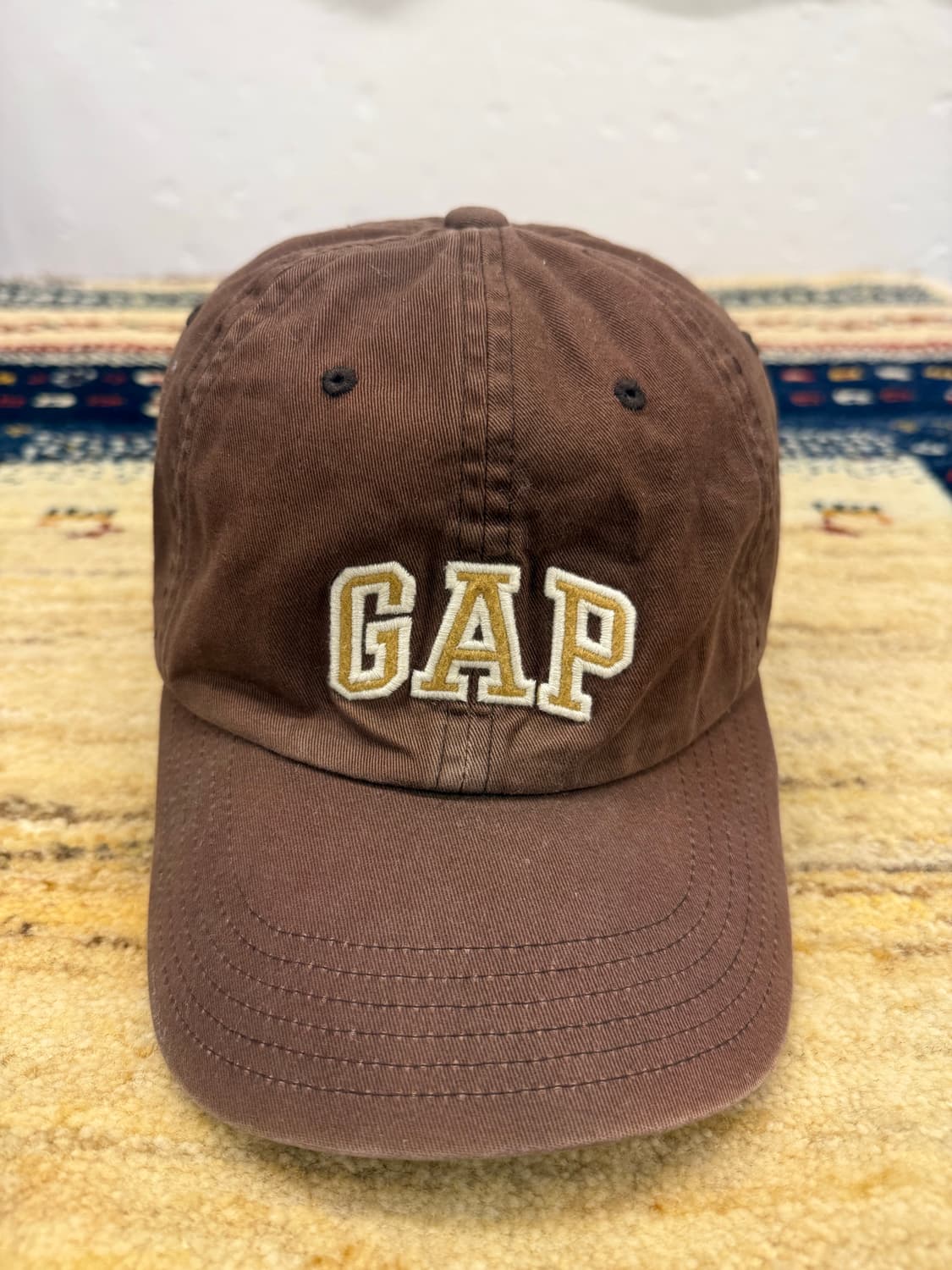 갭 브라운 로고 캡 상품이미지1