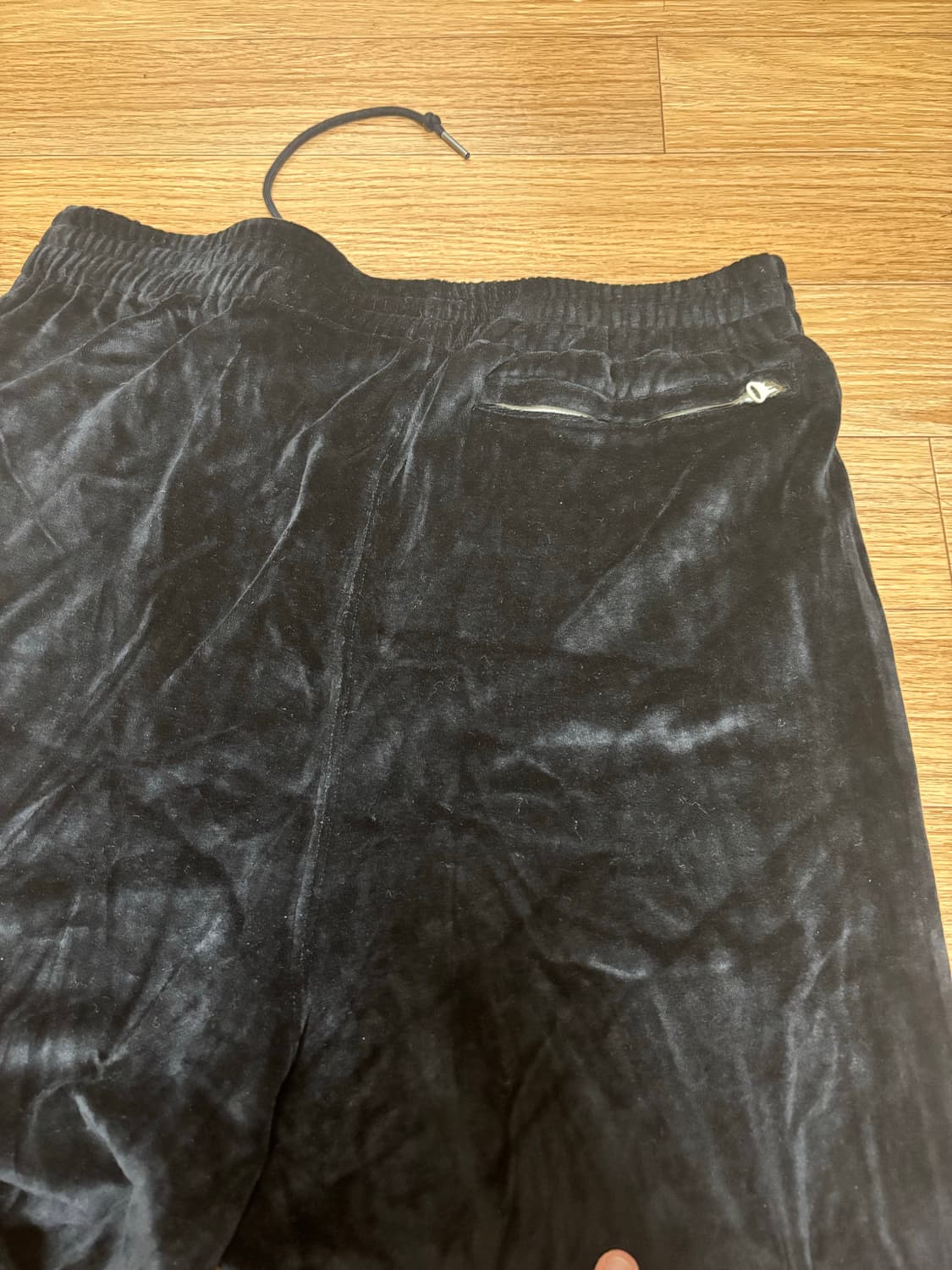 브라운야드 벨벳 트레이닝 바지 블랙 상품이미지5