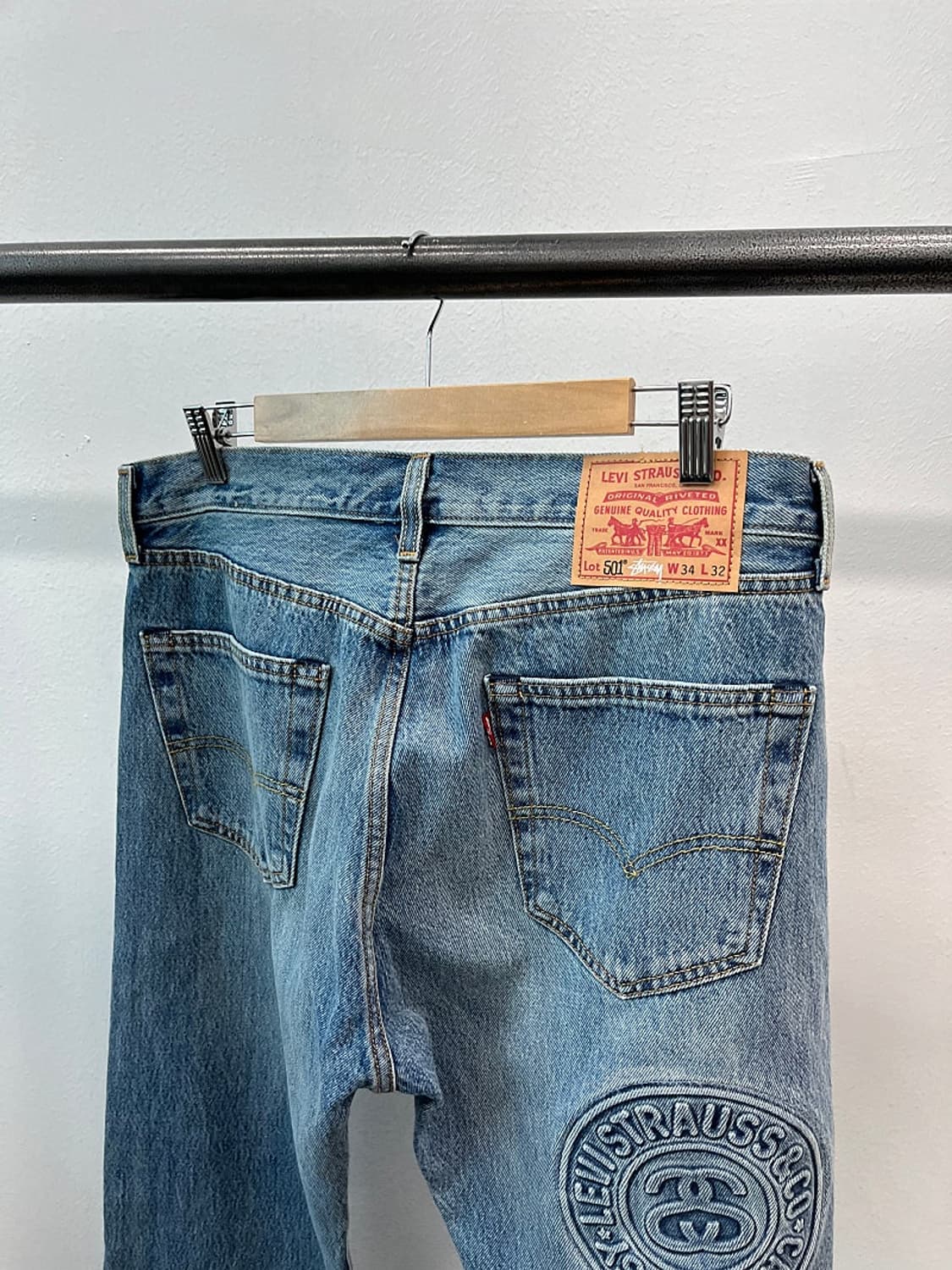 34) 스투시x리바이스 엠보스드 501 인디고 상품이미지9