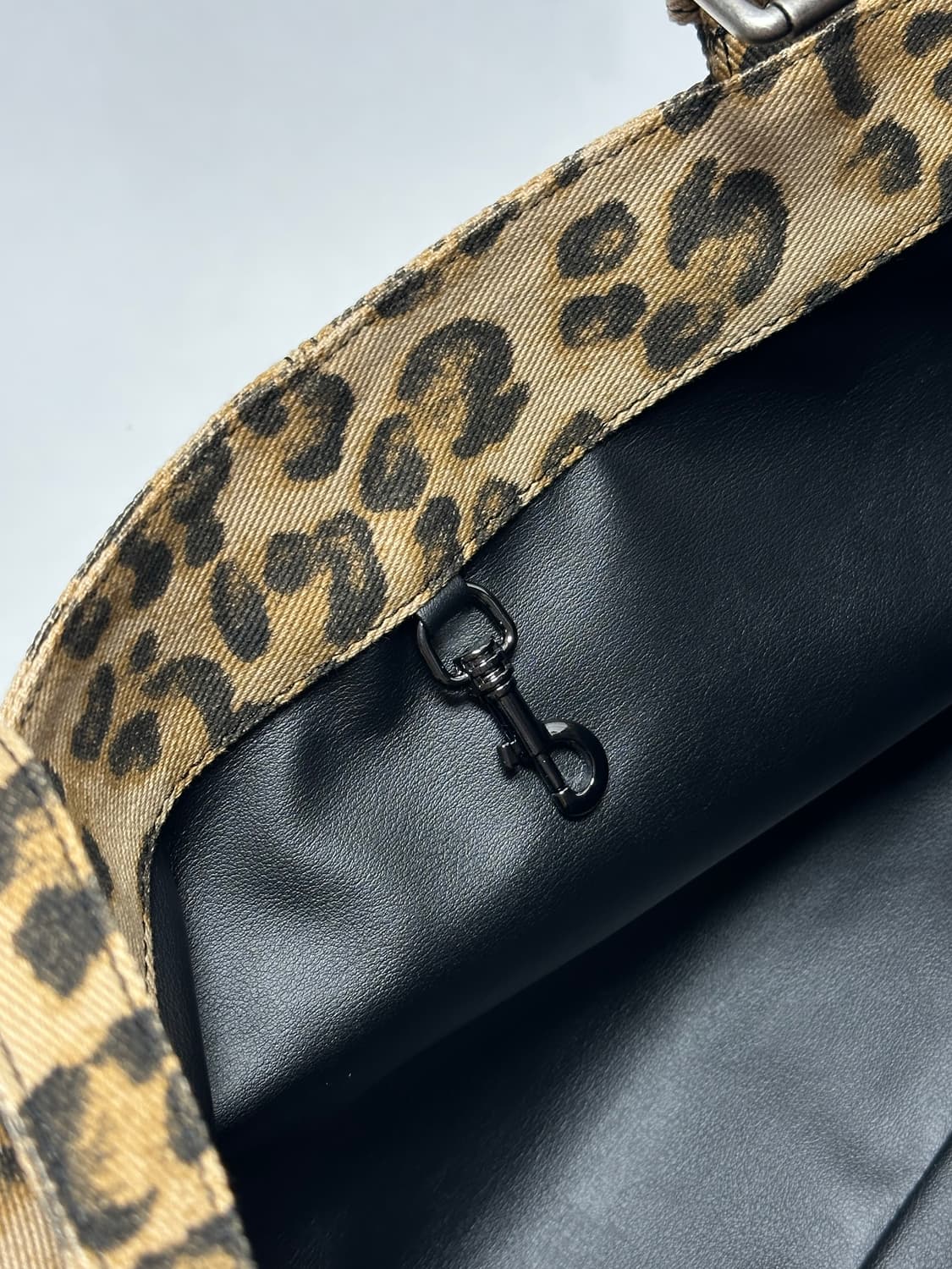 한소희 착용 /세이모온도 르 벨트 백 M 데님 레오파드 호피 가방 새제품 상품이미지2