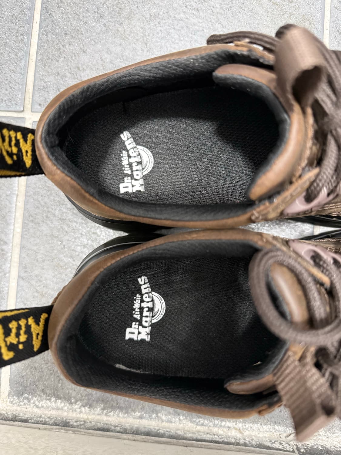 닥터마틴 리더 크레이지호스 다크브라운 220(교환도가능) 상품이미지3